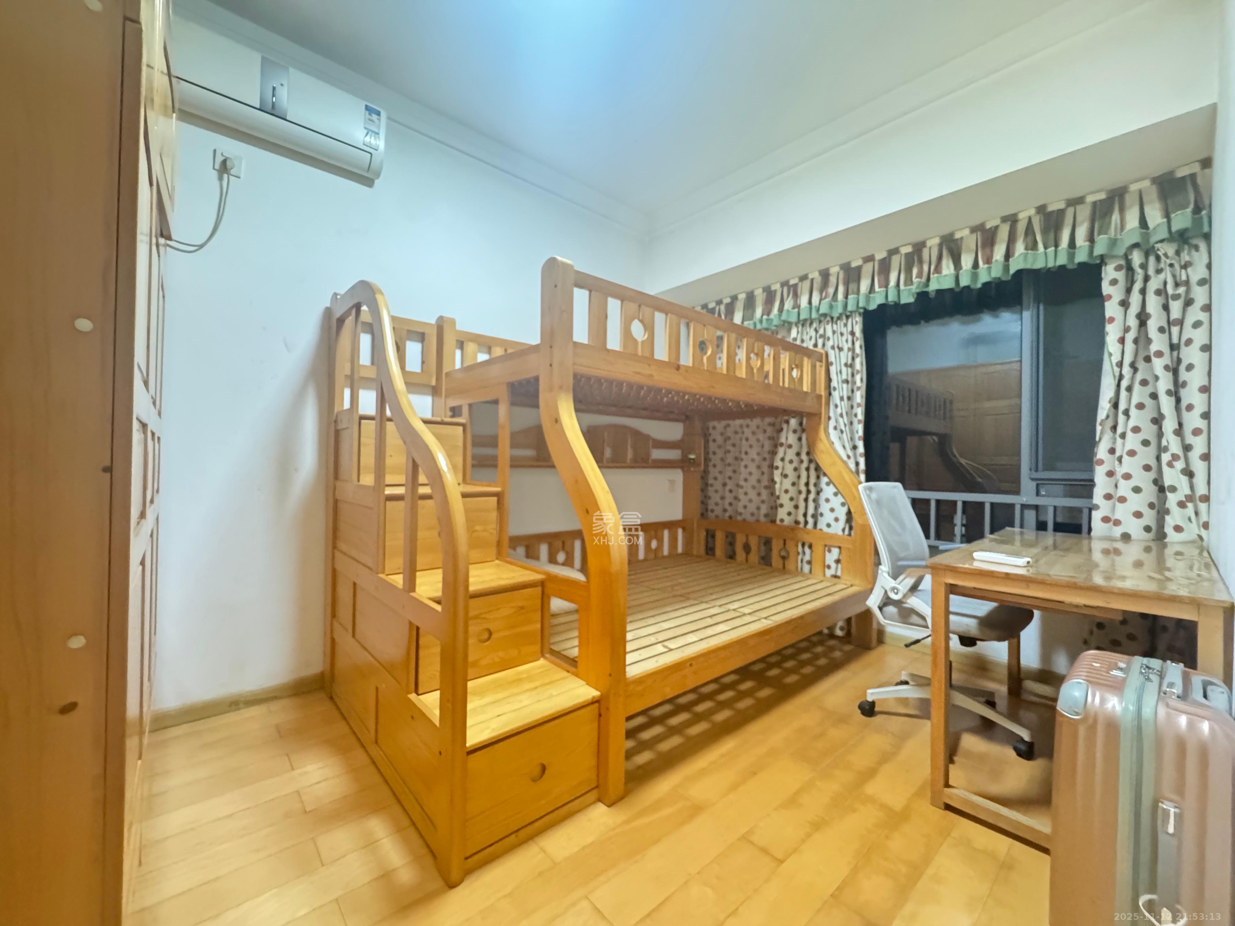 珠江花城四期花盛  2室1厅1卫    2200.0元/月室内图