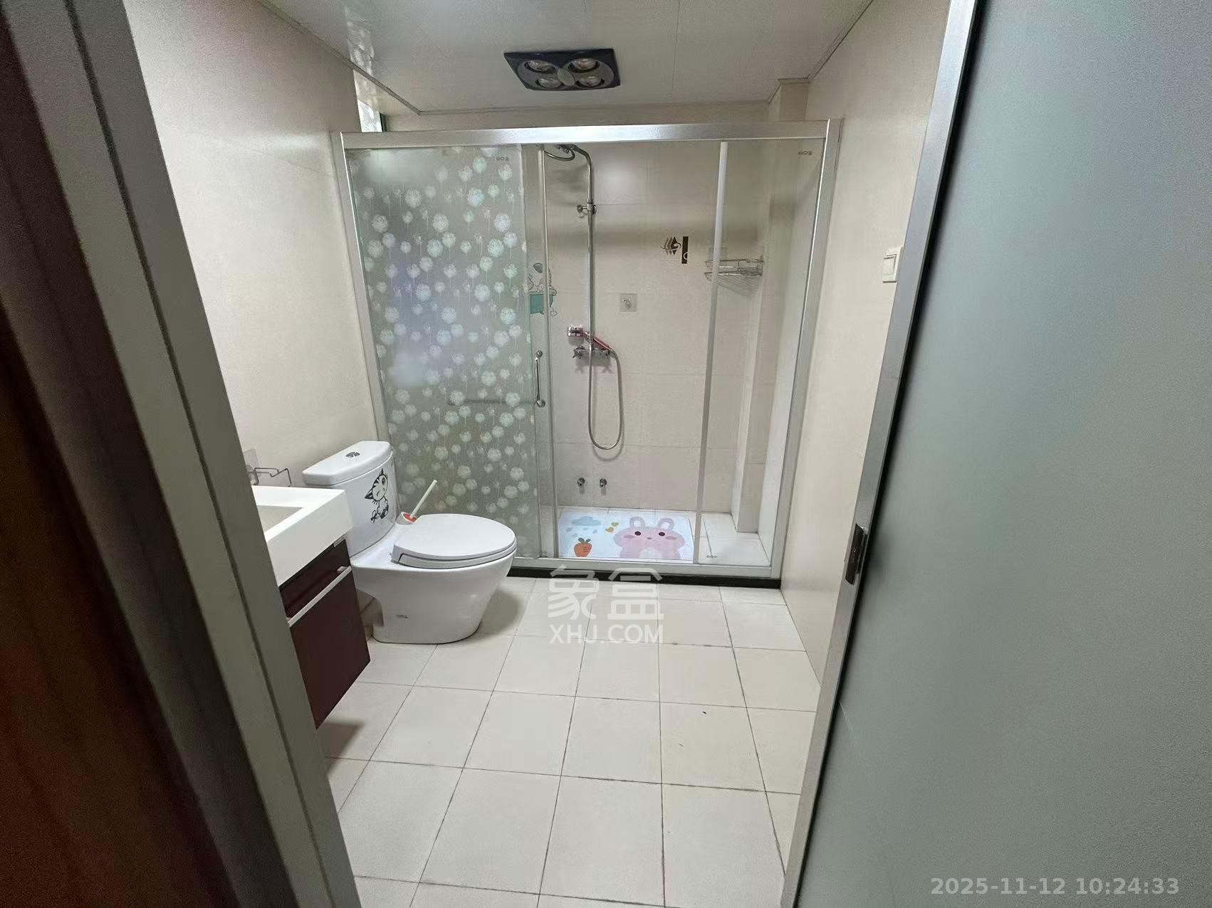 梦泽园  3室2厅2卫    4200.0元/月室内图