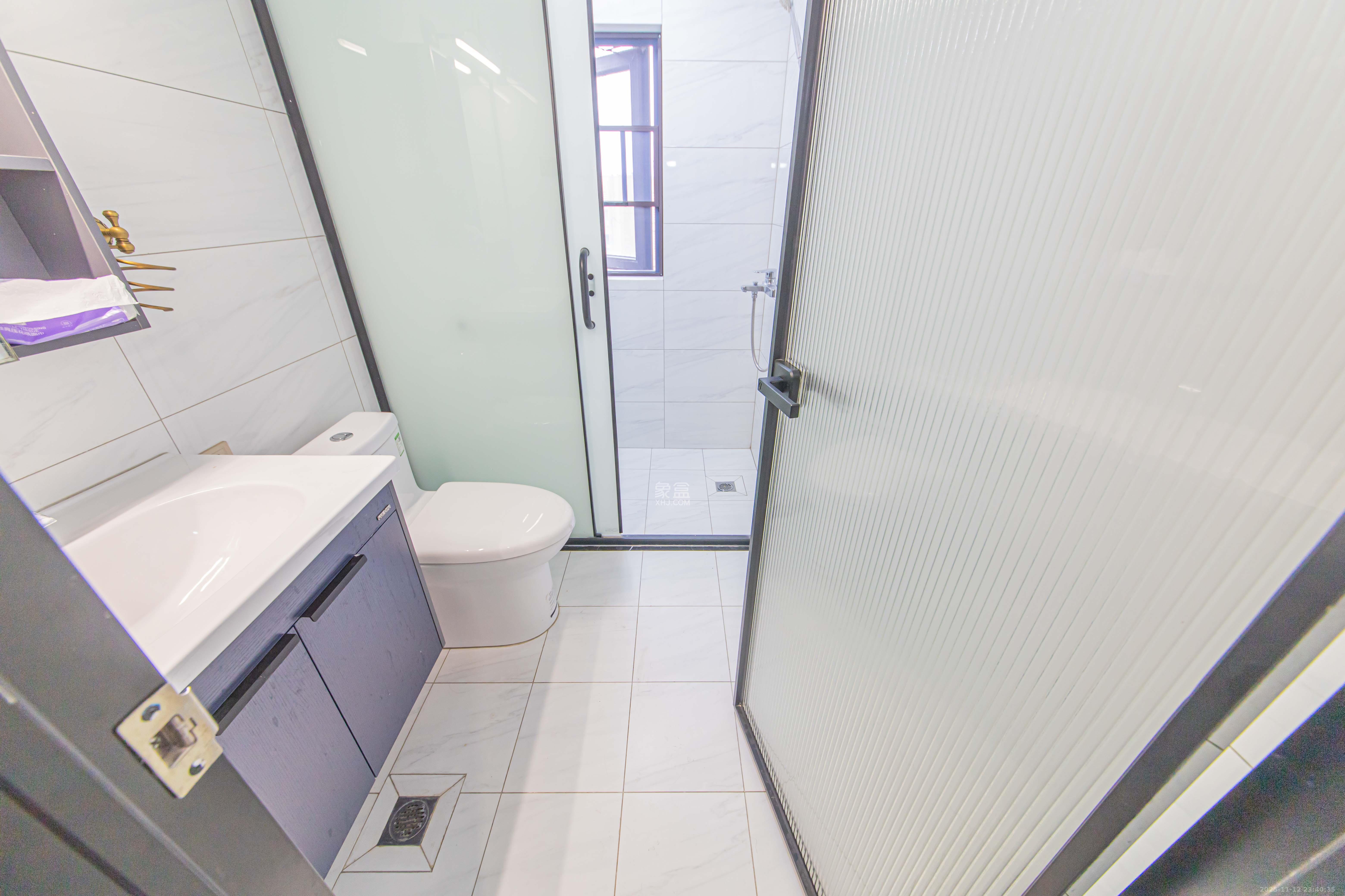 北辰中央公园DF区 4室2厅2卫 140.0万 北辰中央公园DF区 4室2厅2卫 140.0万卫生间