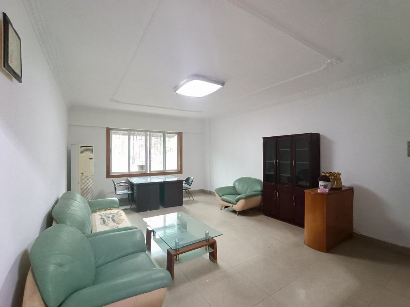 金东花园 4室2厅2卫 3000.0元/月 金东花园 4室2厅2卫 3000.0元/月户型图