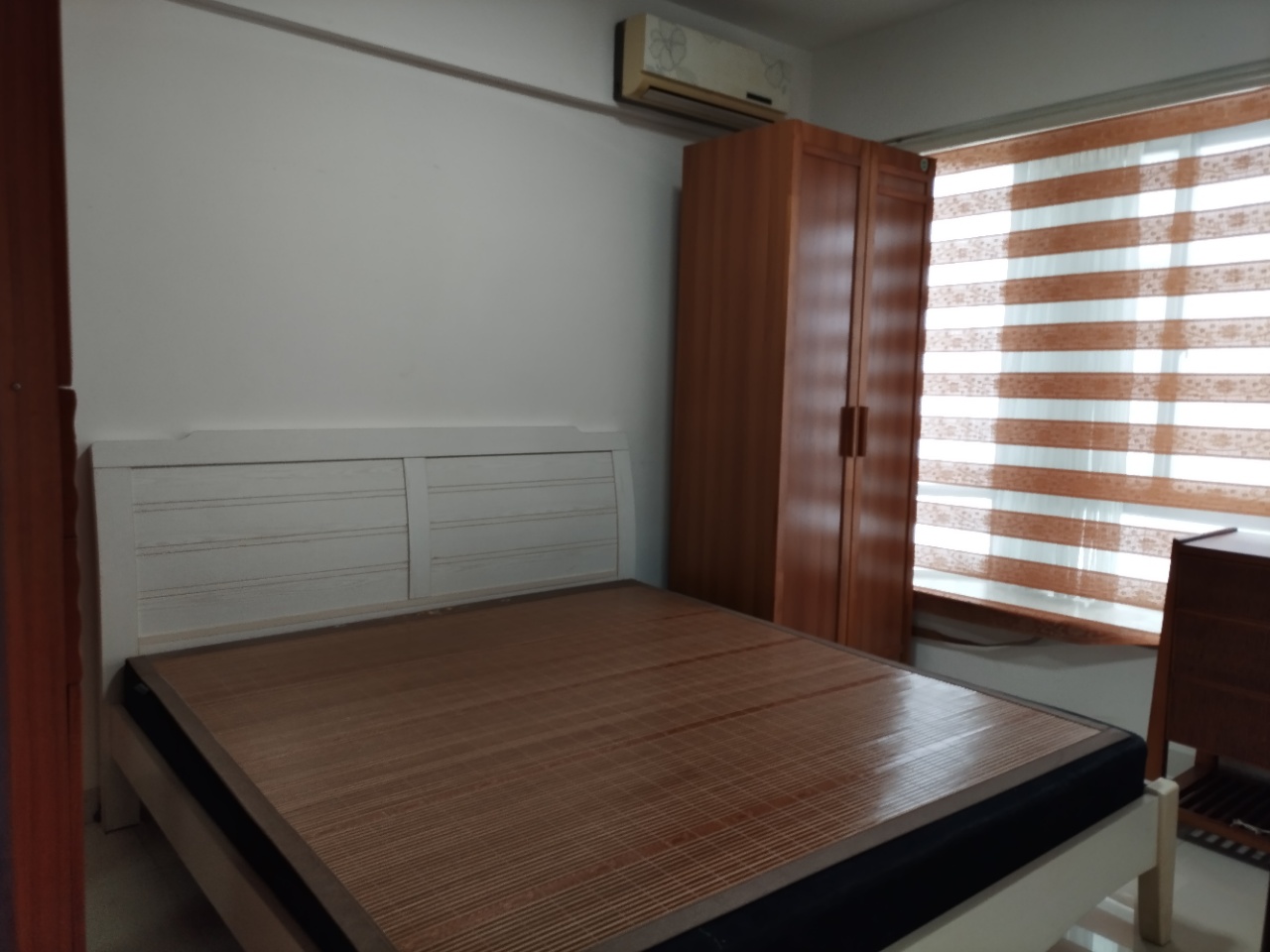 金鹿公寓 4室2厅2卫 159.0万 金鹿公寓 4室2厅2卫 159.0万客厅