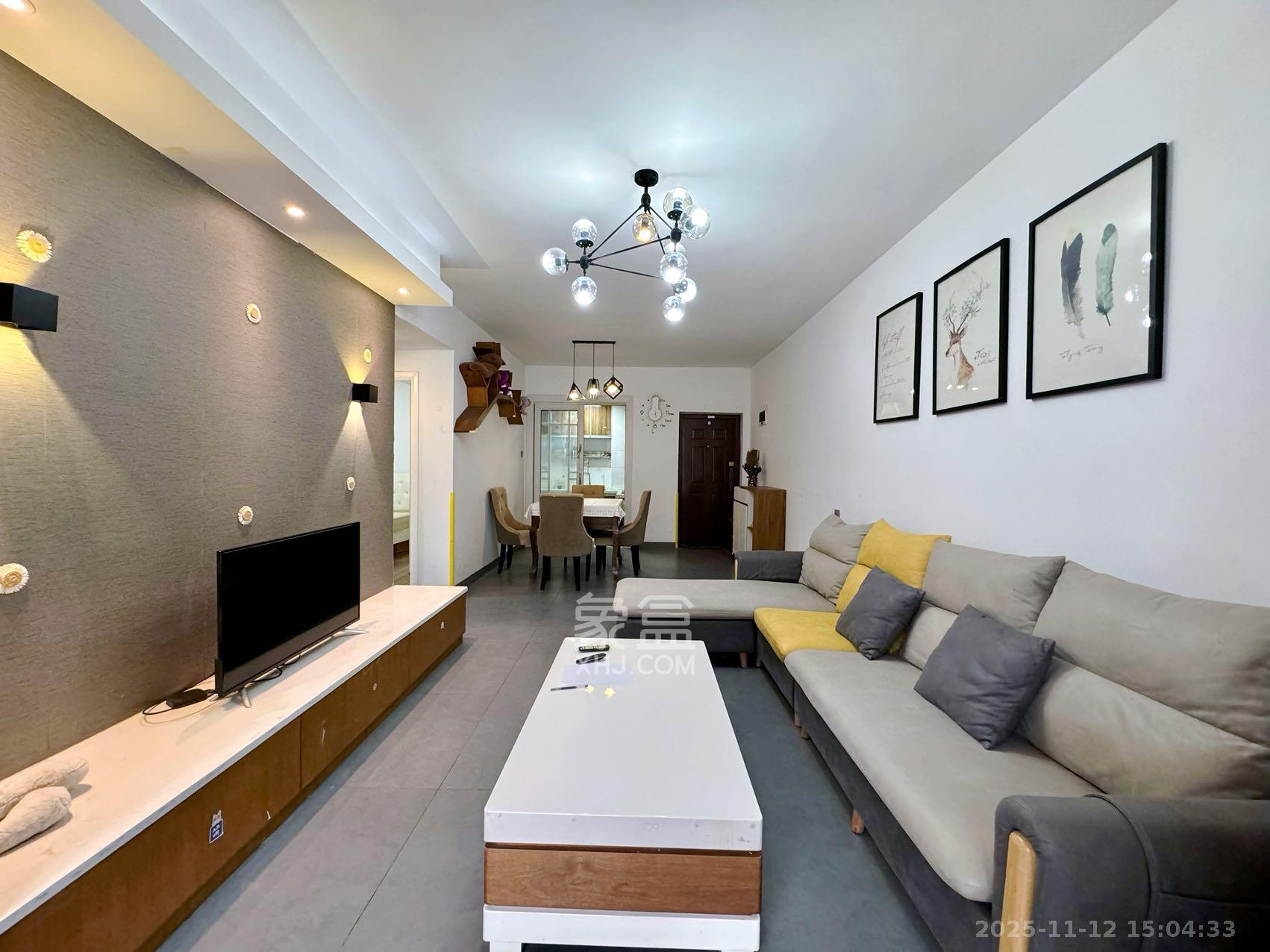 天麓尚层 2室2厅1卫 2300.0元/月 天麓尚层 2室2厅1卫 2300.0元/月室内图