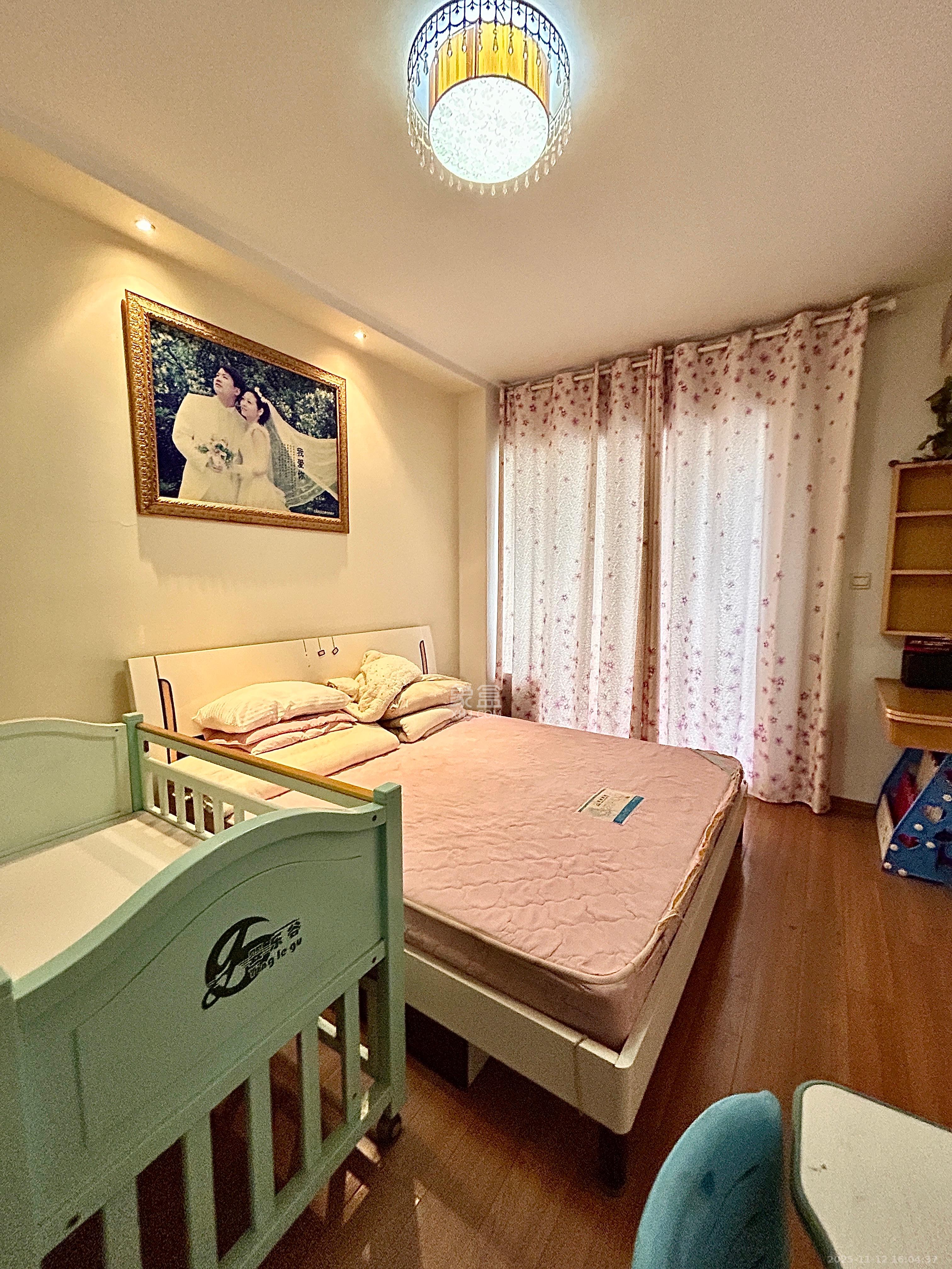 楚天家园 3室2厅2卫 1800.0元/月 楚天家园 3室2厅2卫 1800.0元/月室内图