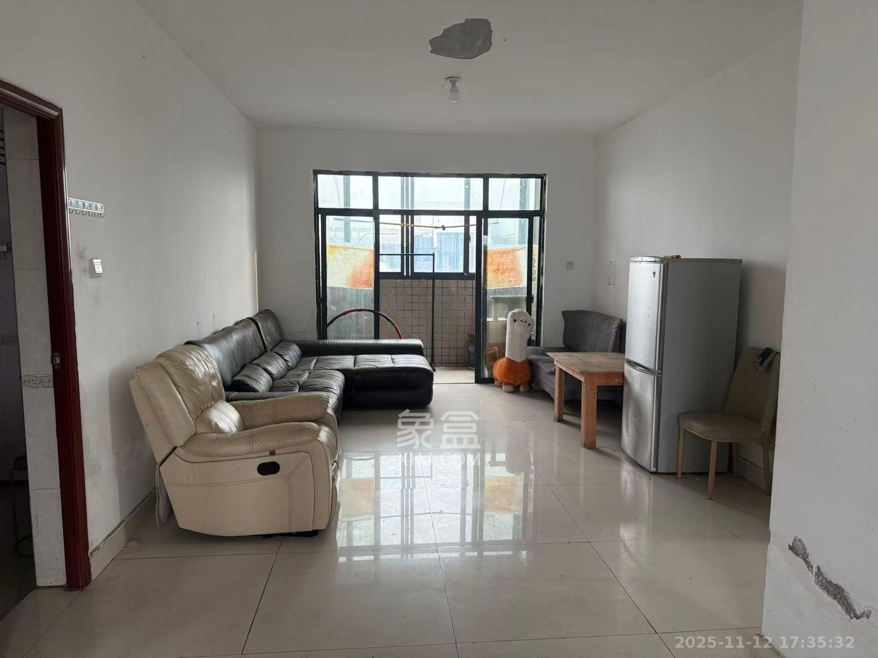 湘江世纪城咏江苑  2室1厅2卫    1800.0元/月室内图