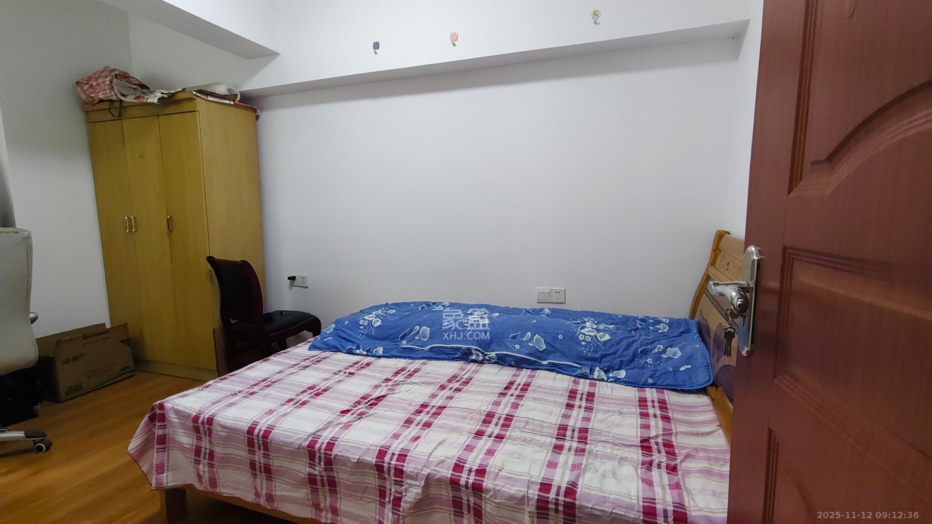 极目楚天 2室2厅1卫 1700.0元/月 极目楚天 2室2厅1卫 1700.0元/月室内图