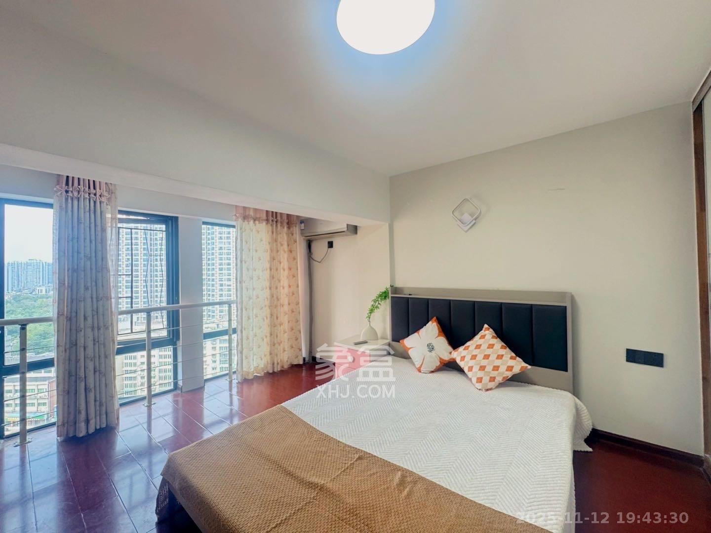 融圣国际  2室2厅1卫    2480.0元/月室内图