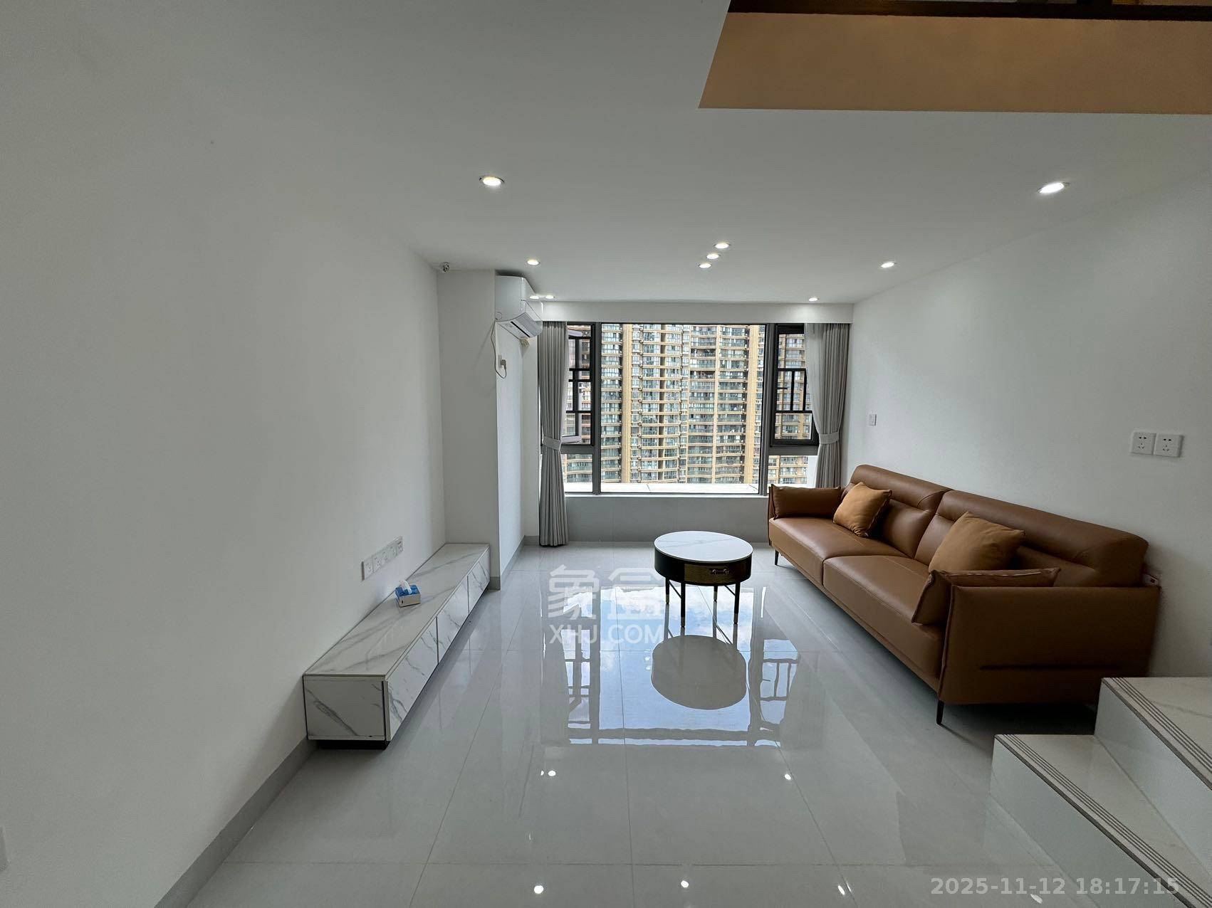 保利天禧EF区 2室1厅1卫 2800.0元/月 保利天禧EF区 2室1厅1卫 2800.0元/月室内图