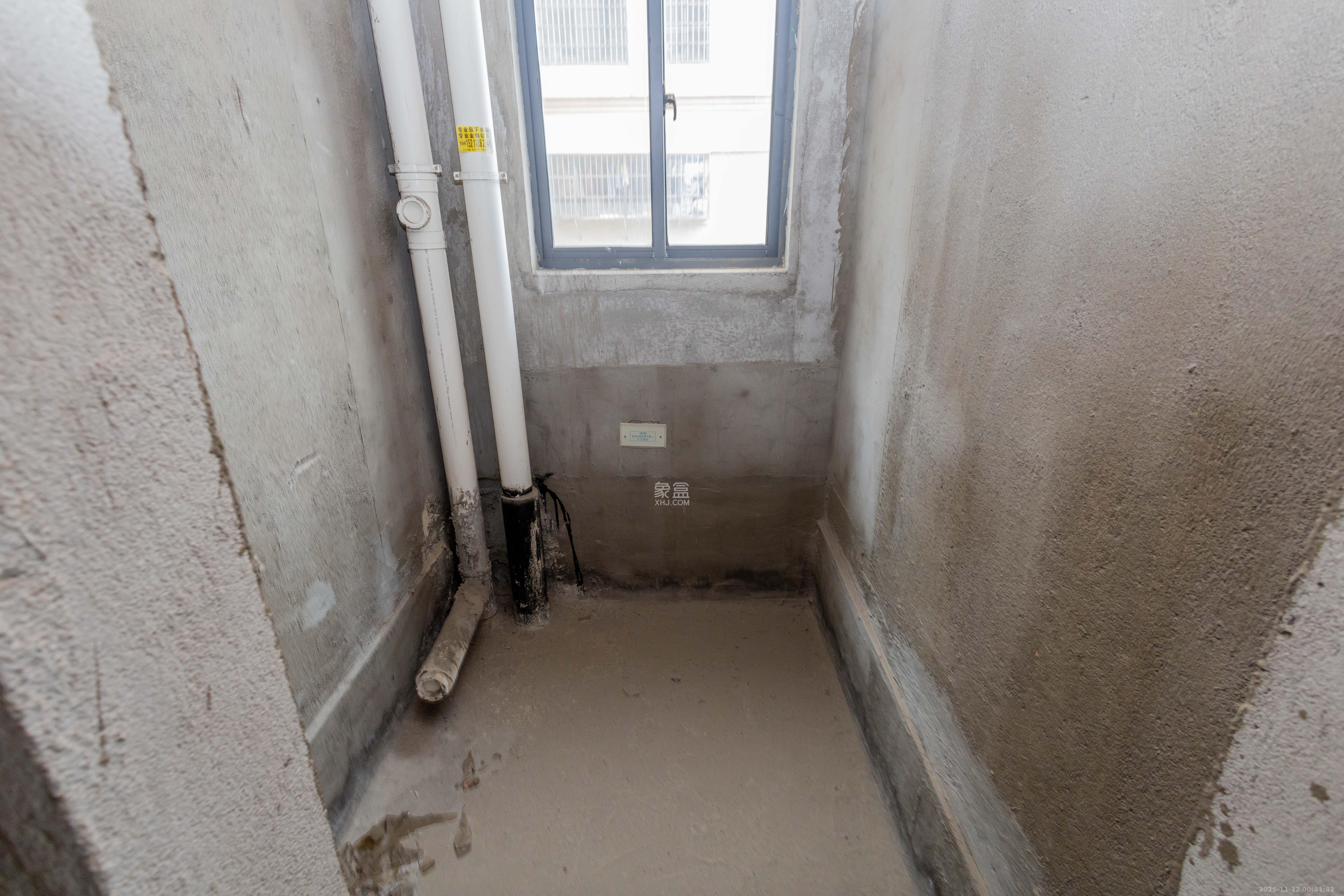 佳美紫郡 3室2厅1卫 49.8万 佳美紫郡 3室2厅1卫 49.8万卫生间