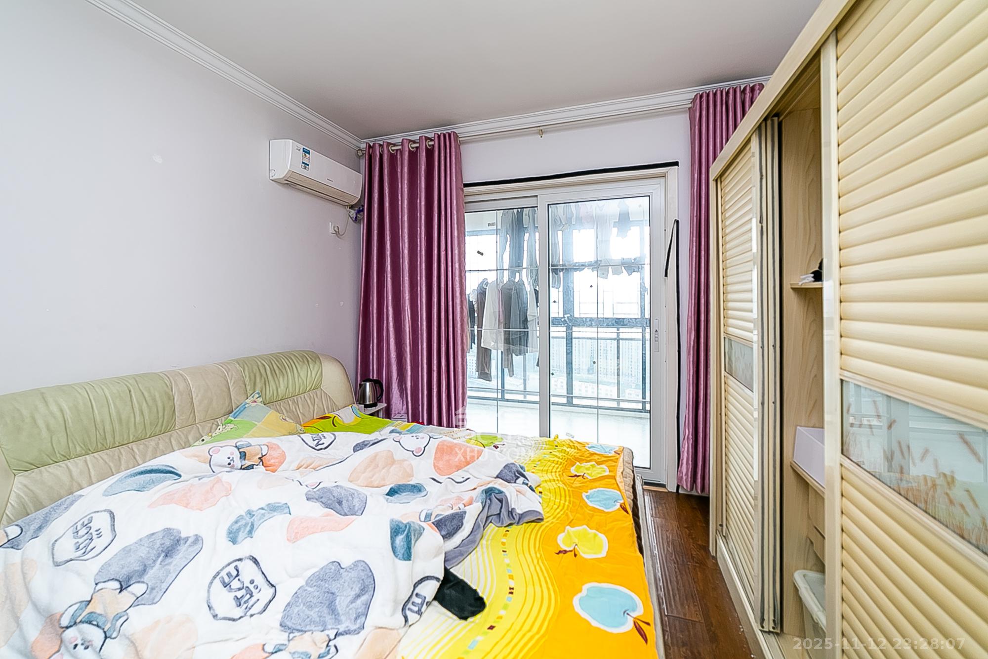 兴威帕克水岸  3室2厅2卫    98.0万卧室