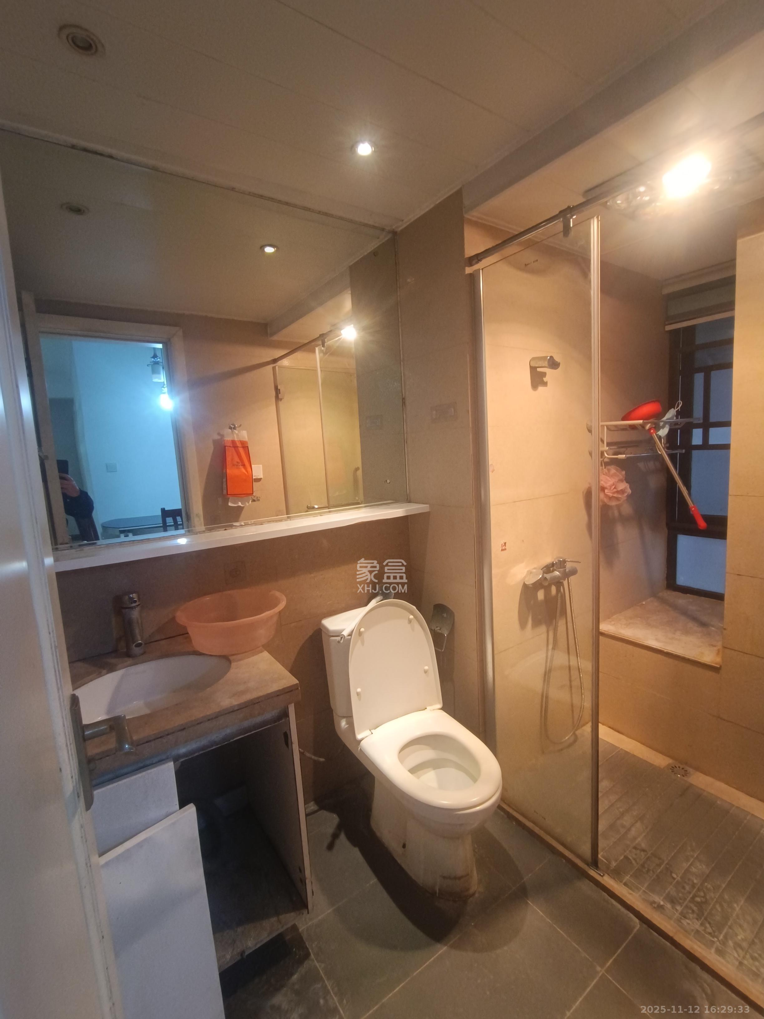 时代倾城一期  3室2厅2卫    2300.0元/月室内图