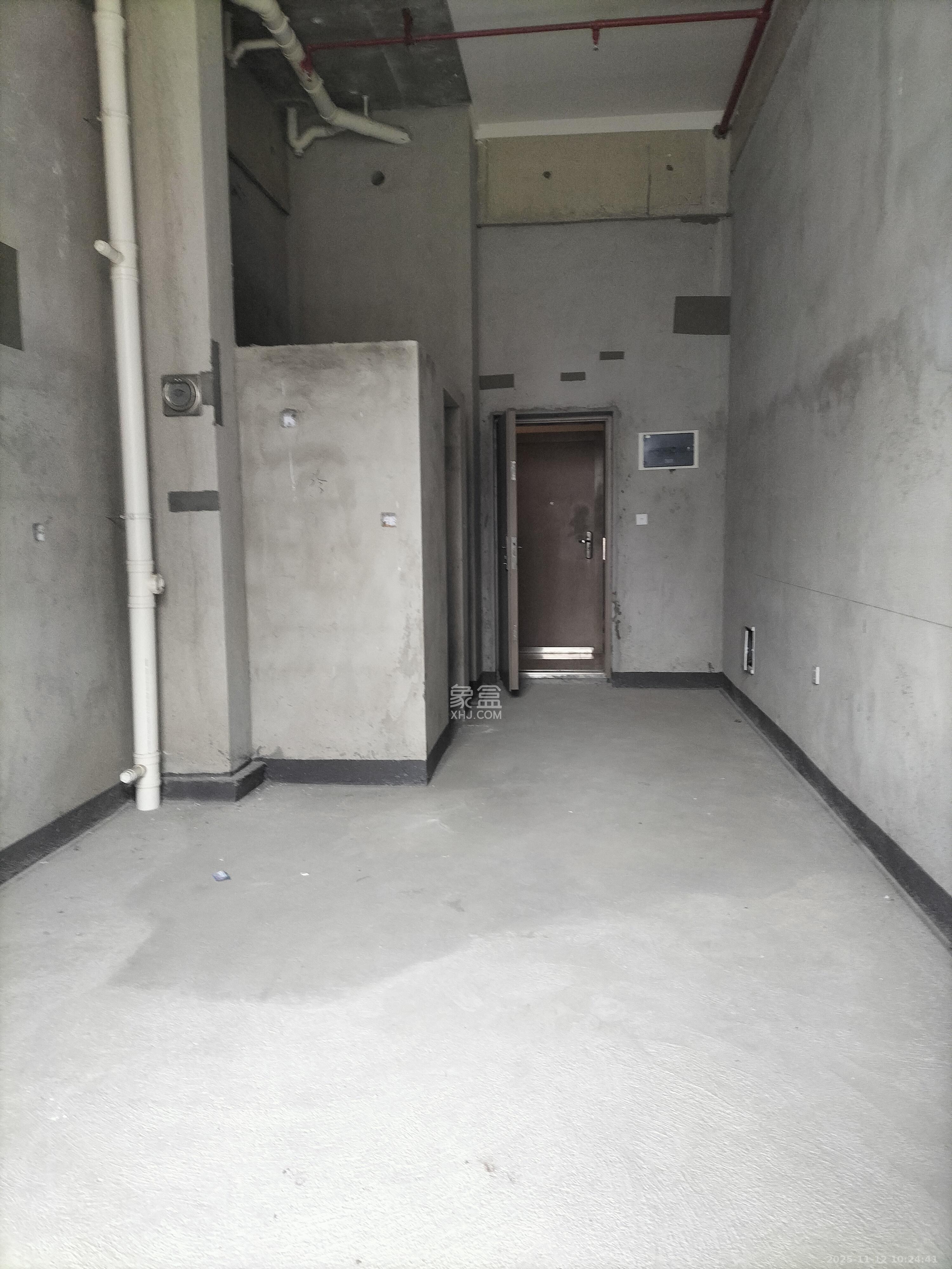 金地铂悦  2室1厅1卫    1000.0元/月