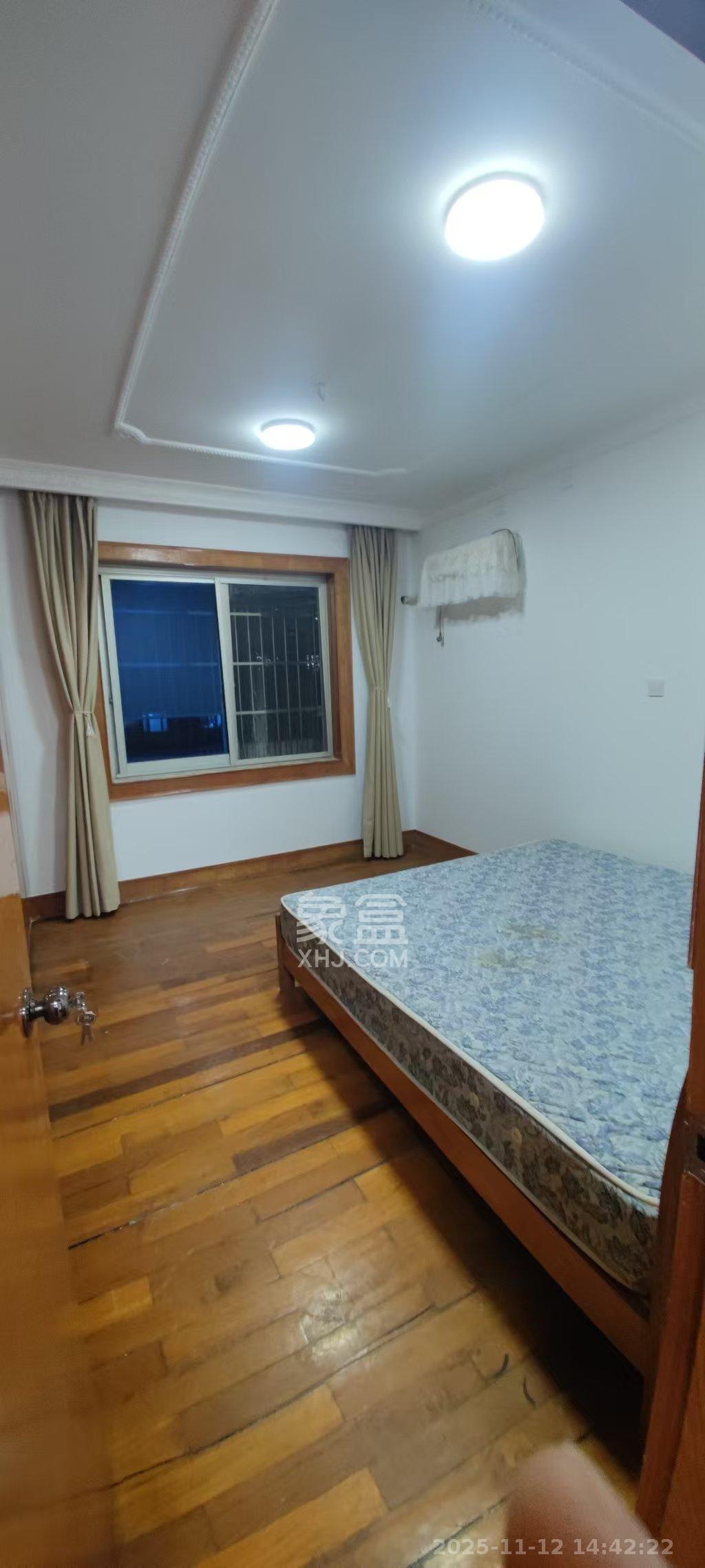 星兴佳园 3室2厅1卫 1700.0元/月 星兴佳园 3室2厅1卫 1700.0元/月室内图