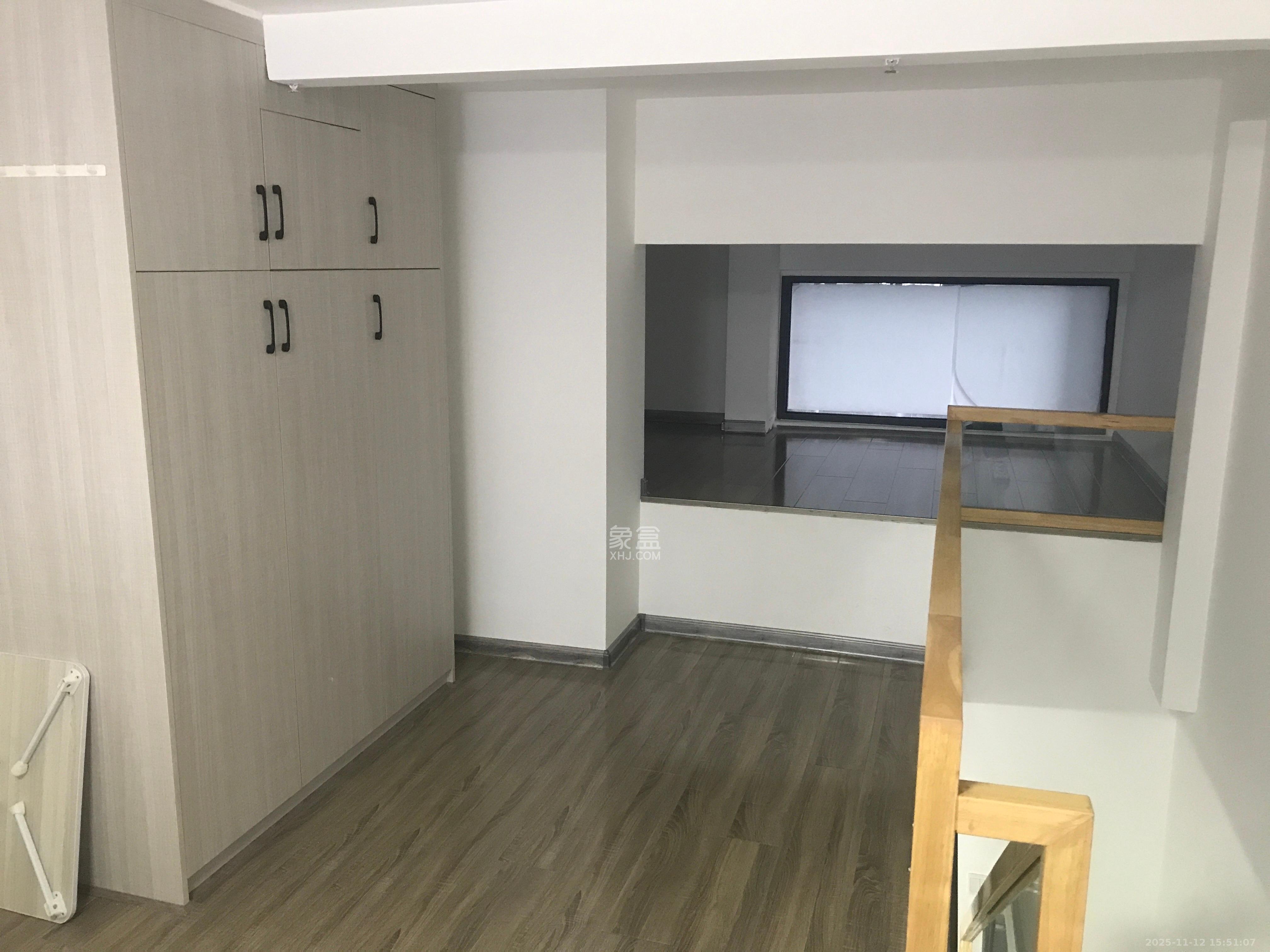 弘坤云寓  2室1厅1卫    2500.0元/月室内图