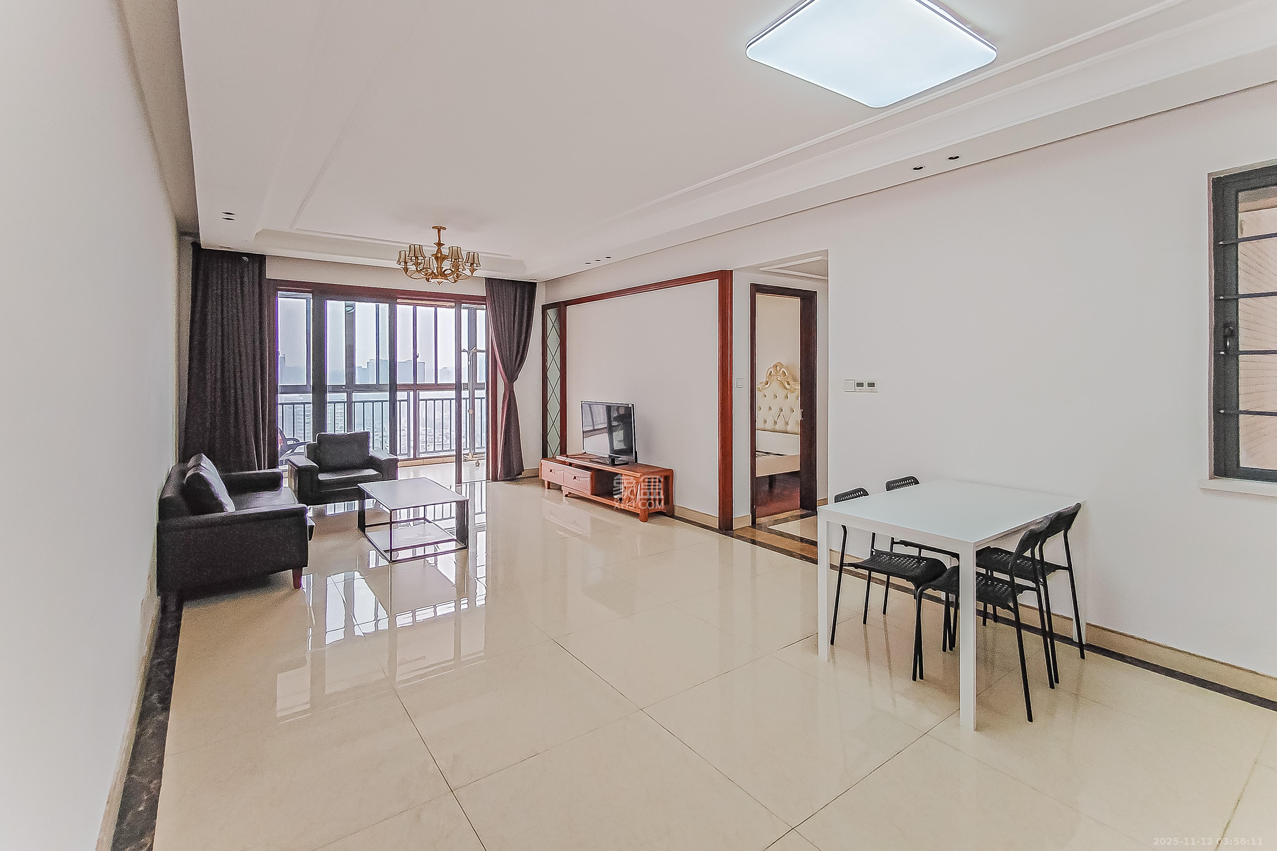 万博汇 3室2厅2卫 180.0万 万博汇 3室2厅2卫 180.0万客厅