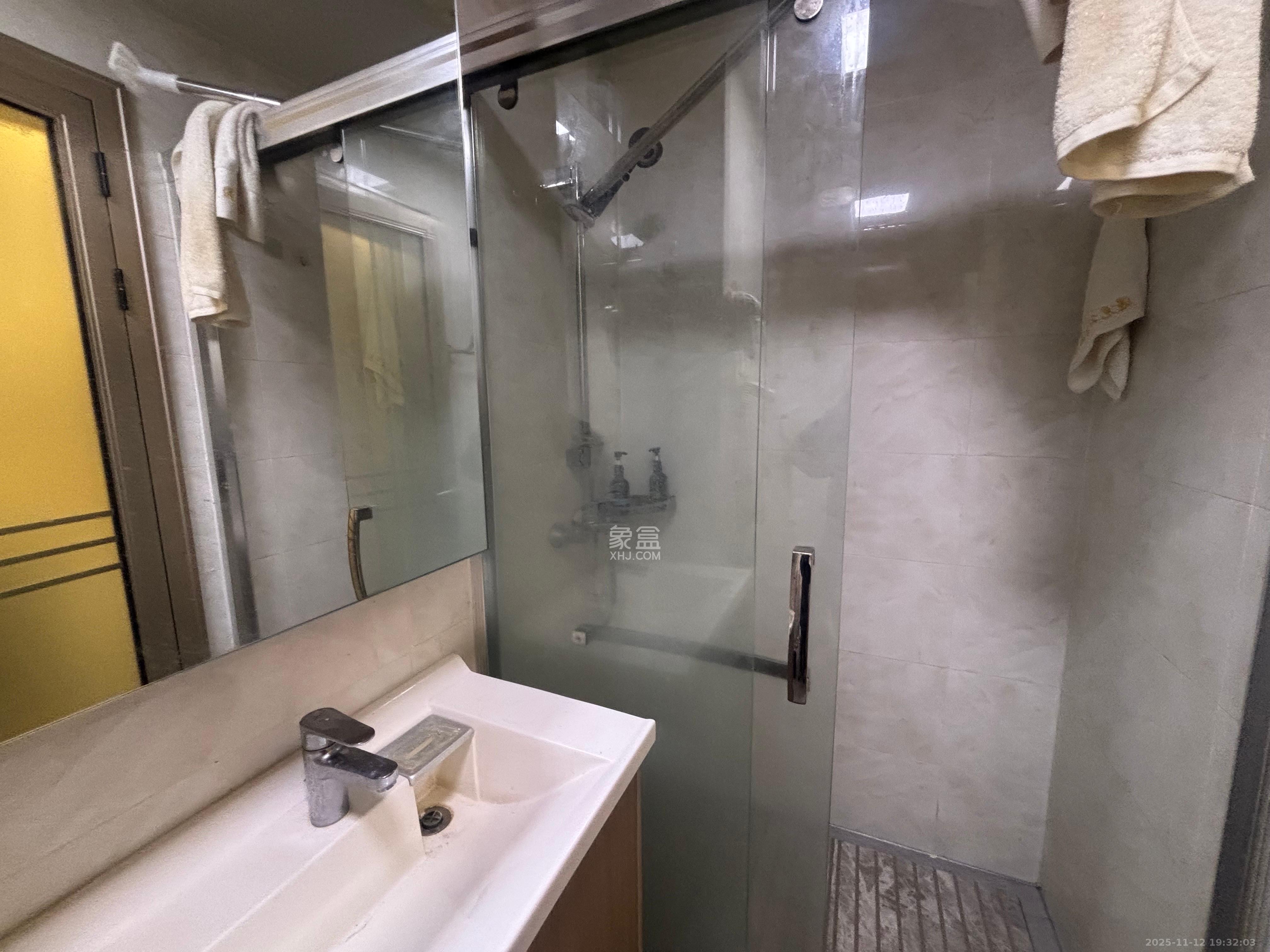 卓越浅水湾 1室0厅0卫 1500.0元/月 卓越浅水湾 1室0厅0卫 1500.0元/月室内图