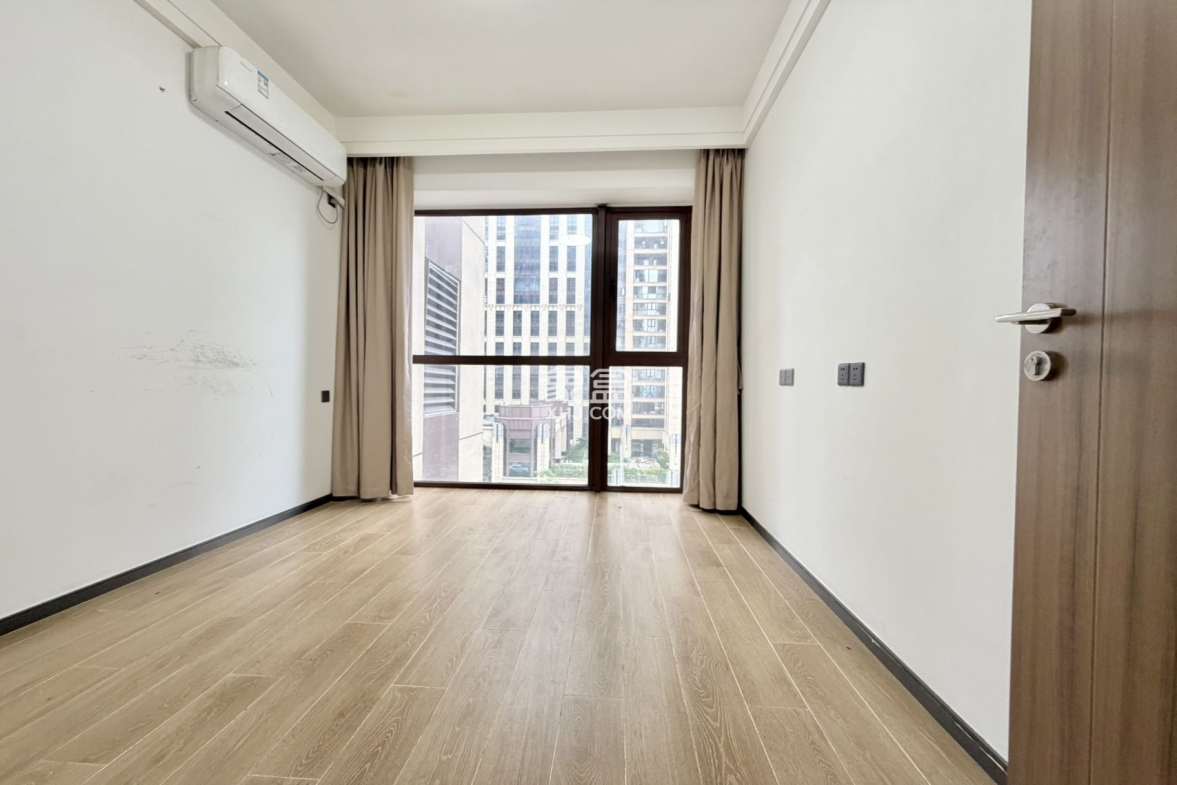 海航豪庭南苑 3室2厅1卫 4000.0元/月 海航豪庭南苑 3室2厅1卫 4000.0元/月室内图