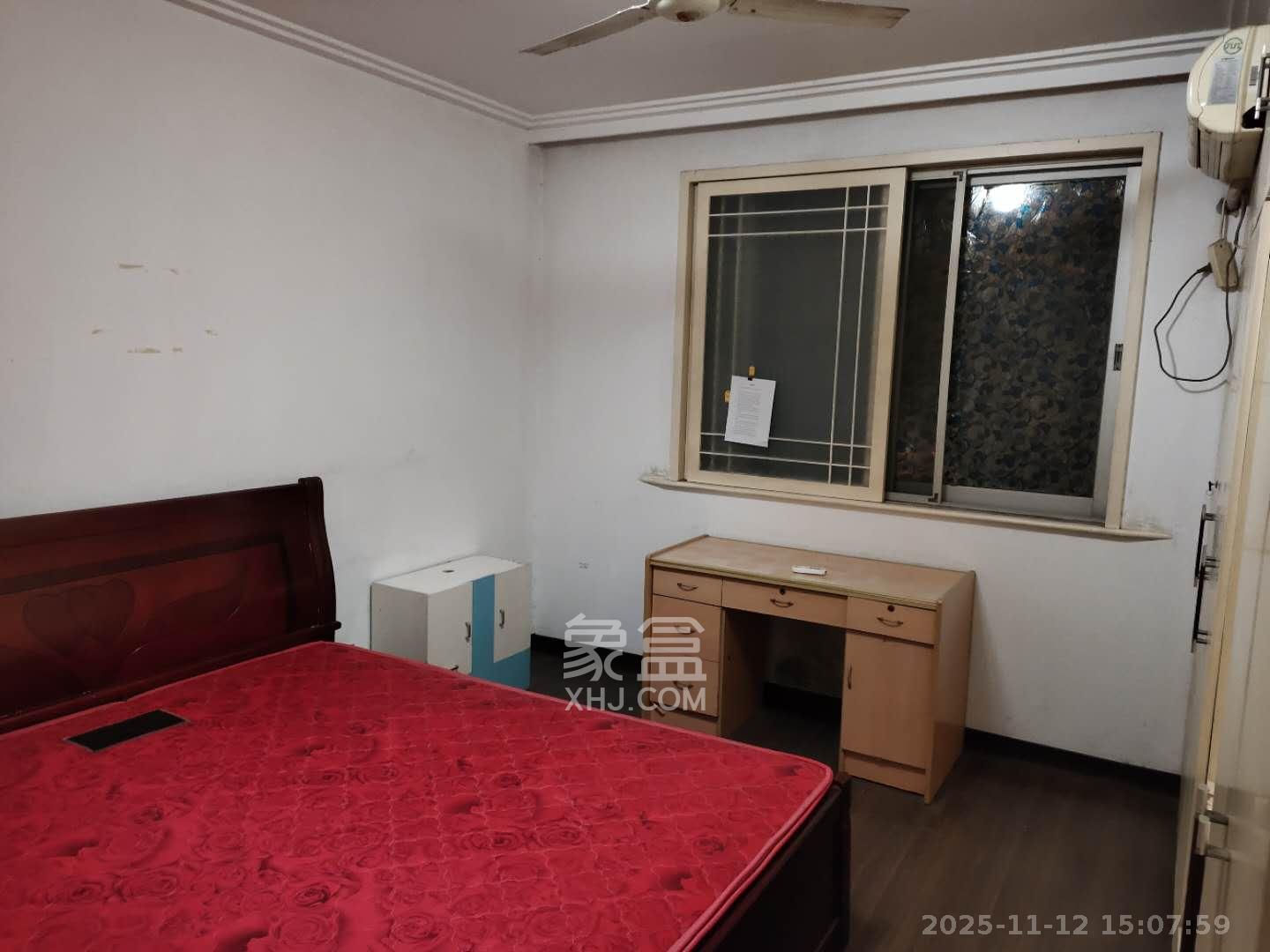 新世纪家园  2室2厅1卫    1800.0元/月室内图