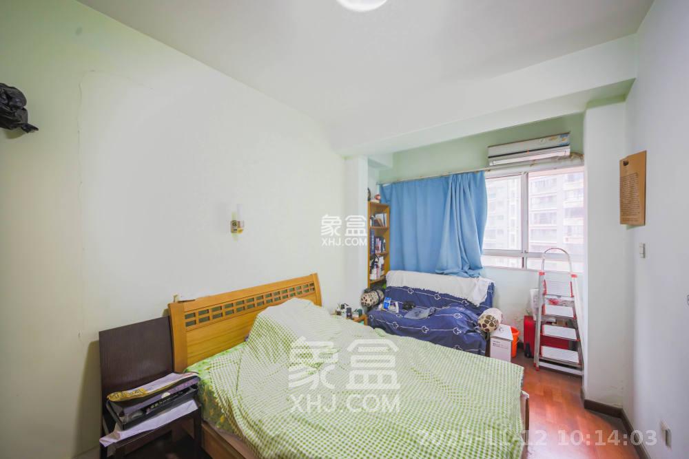 梦网景园  4室2厅2卫    3800.0元/月室内图