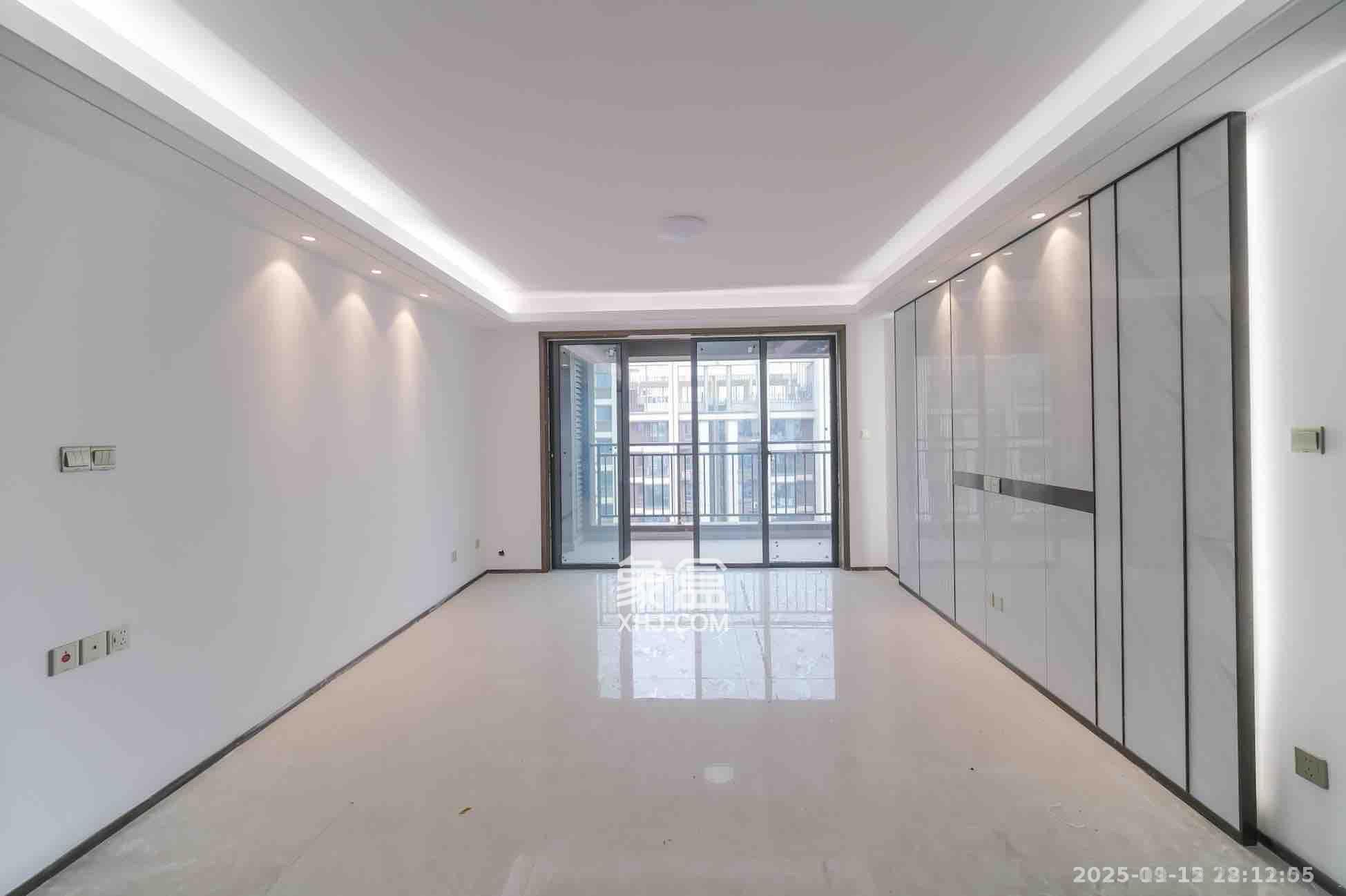 荣盛城 1室0厅0卫 1800.0元/月 荣盛城 1室0厅0卫 1800.0元/月室内图