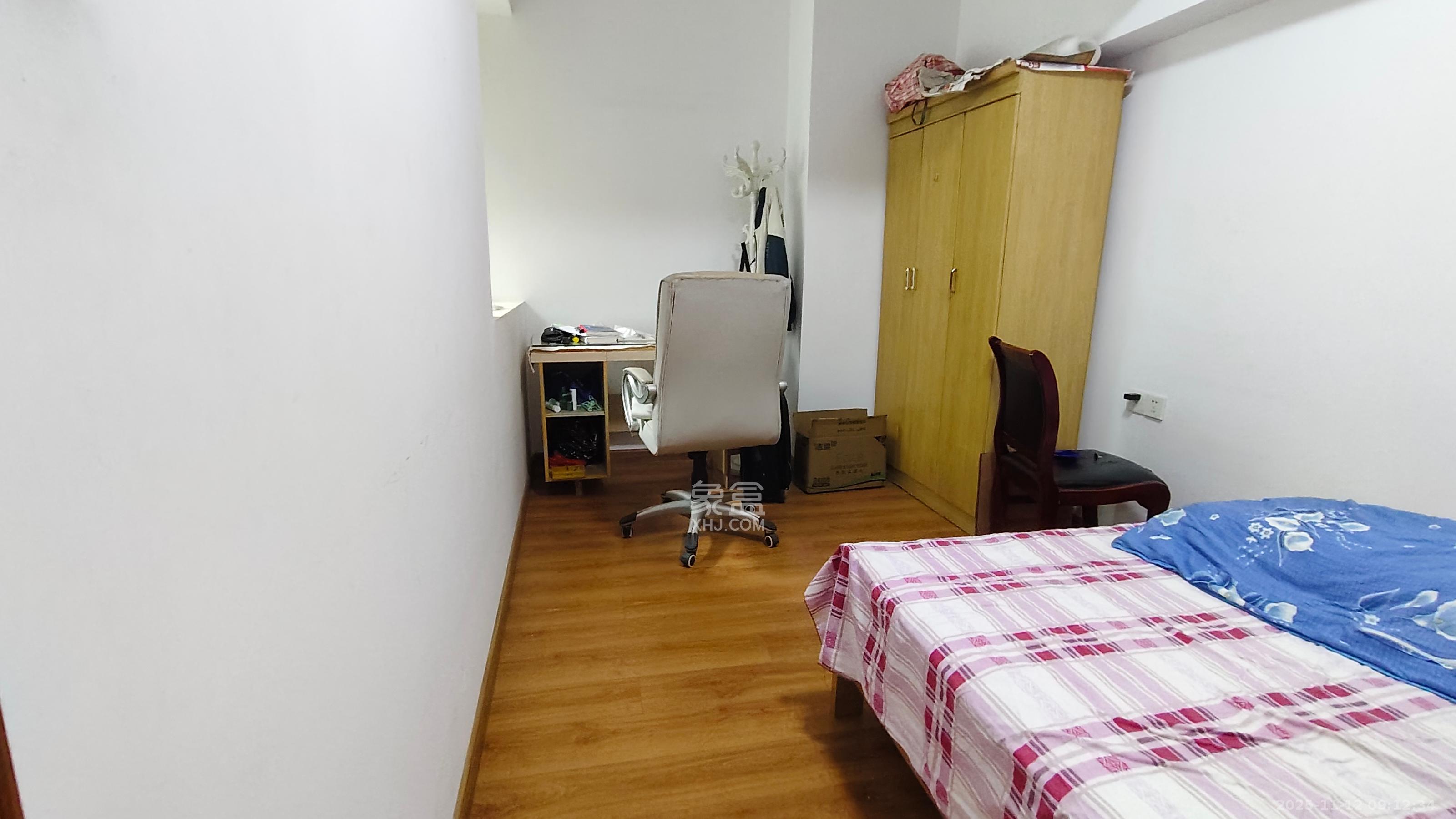 极目楚天 2室2厅1卫 1700.0元/月 极目楚天 2室2厅1卫 1700.0元/月室内图