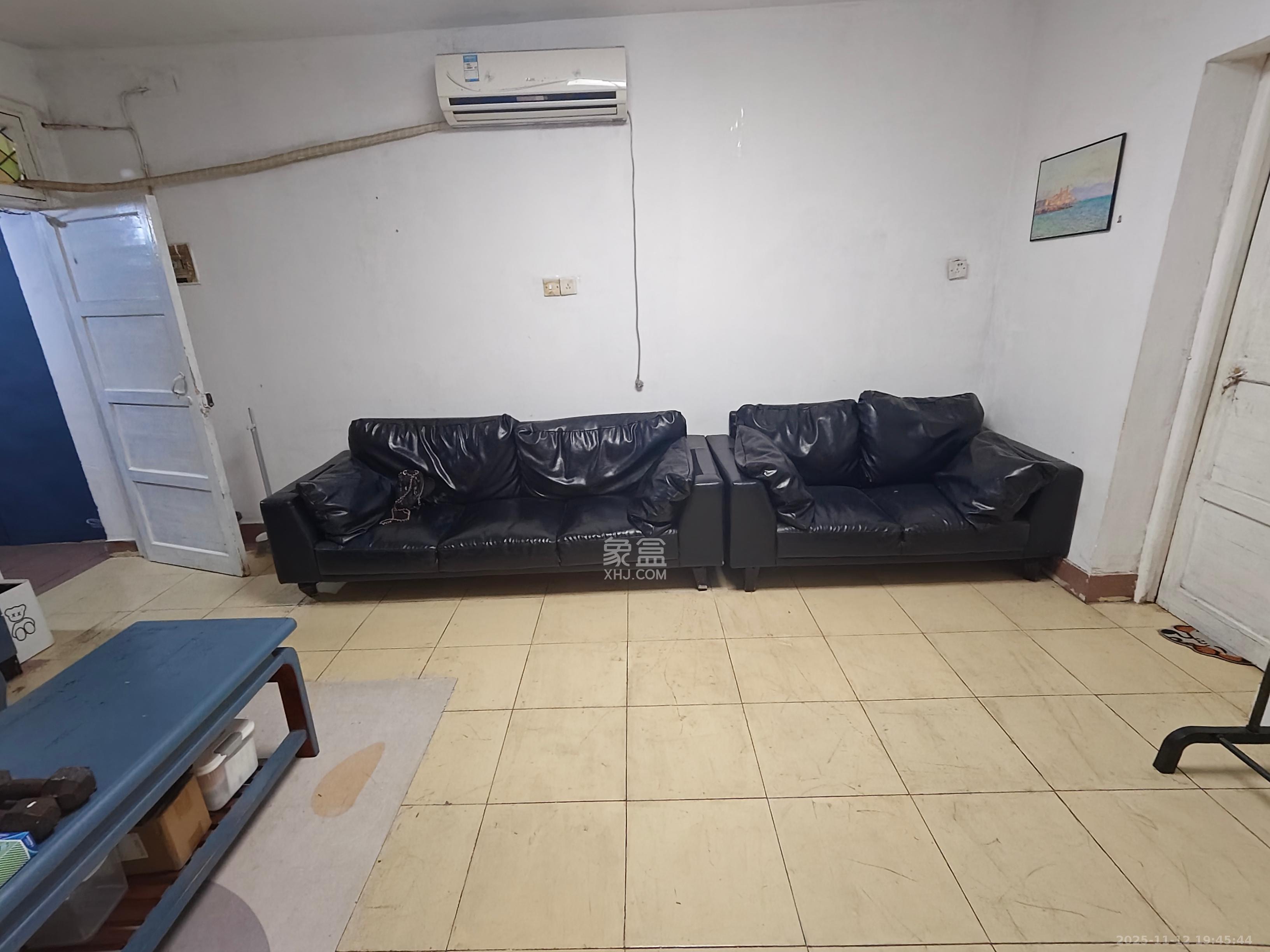 民政局宿舍  2室1厅1卫    1300.0元/月室内图