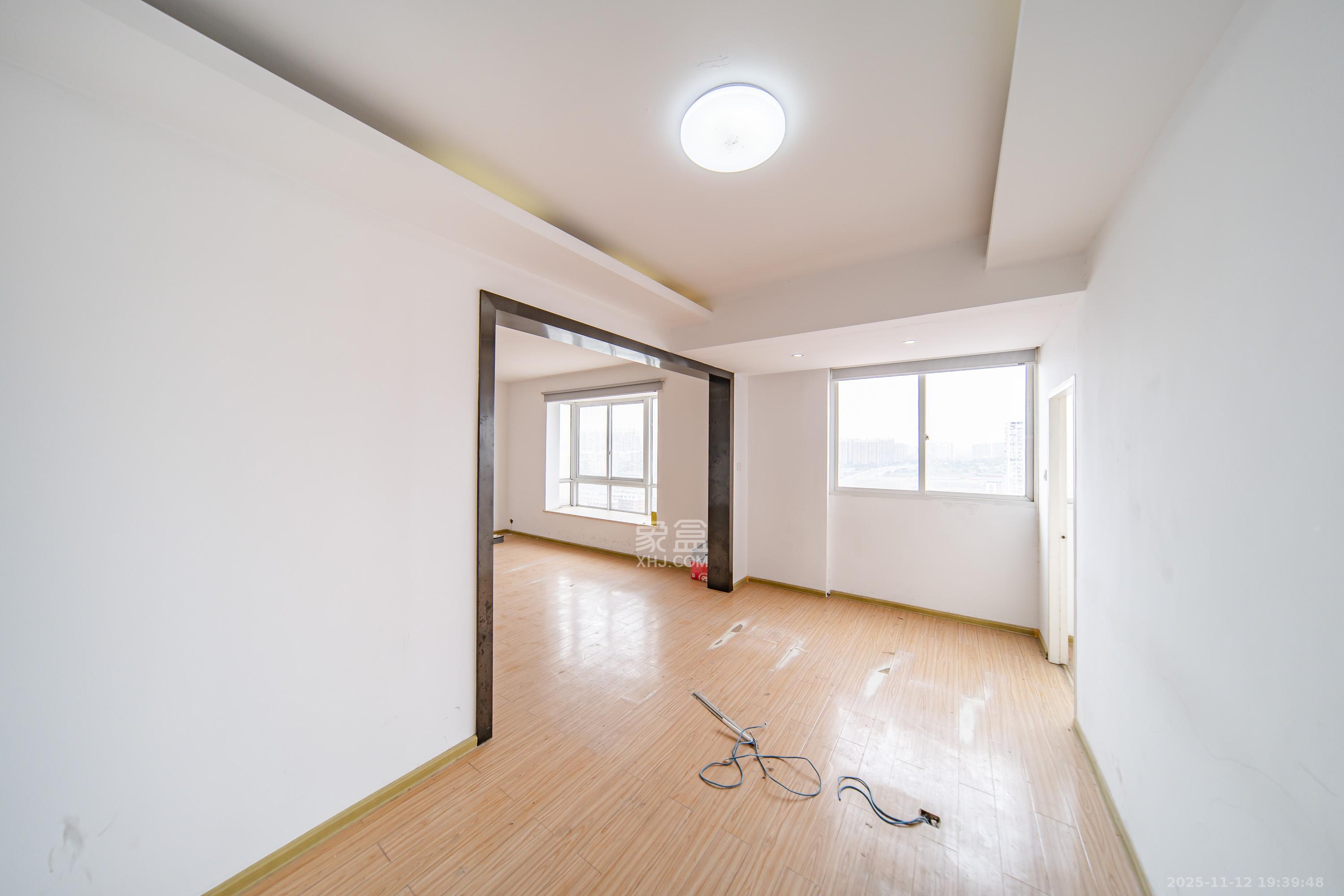 永通商邸 4室2厅1卫 105.0万 永通商邸 4室2厅1卫 105.0万卧室