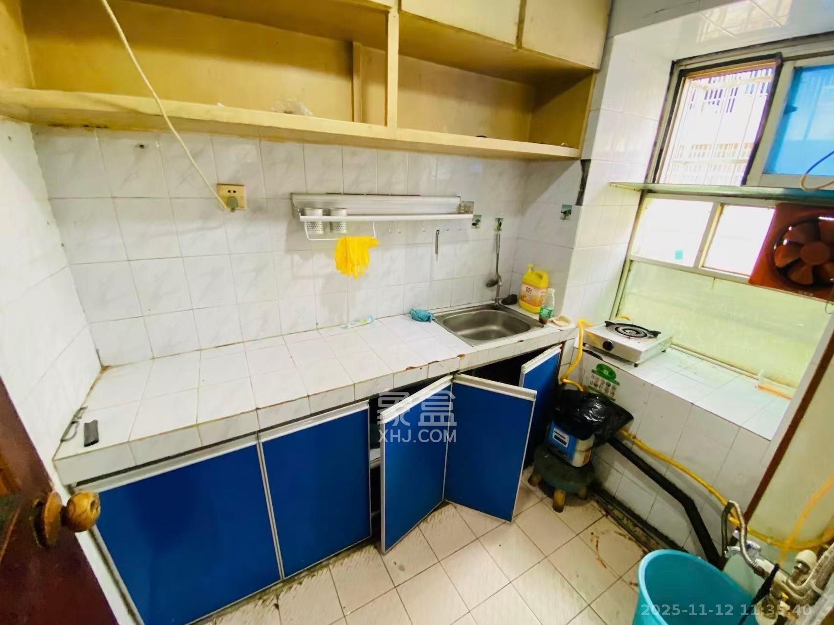 下碧湘街小区  2室1厅1卫    1400.0元/月室内图