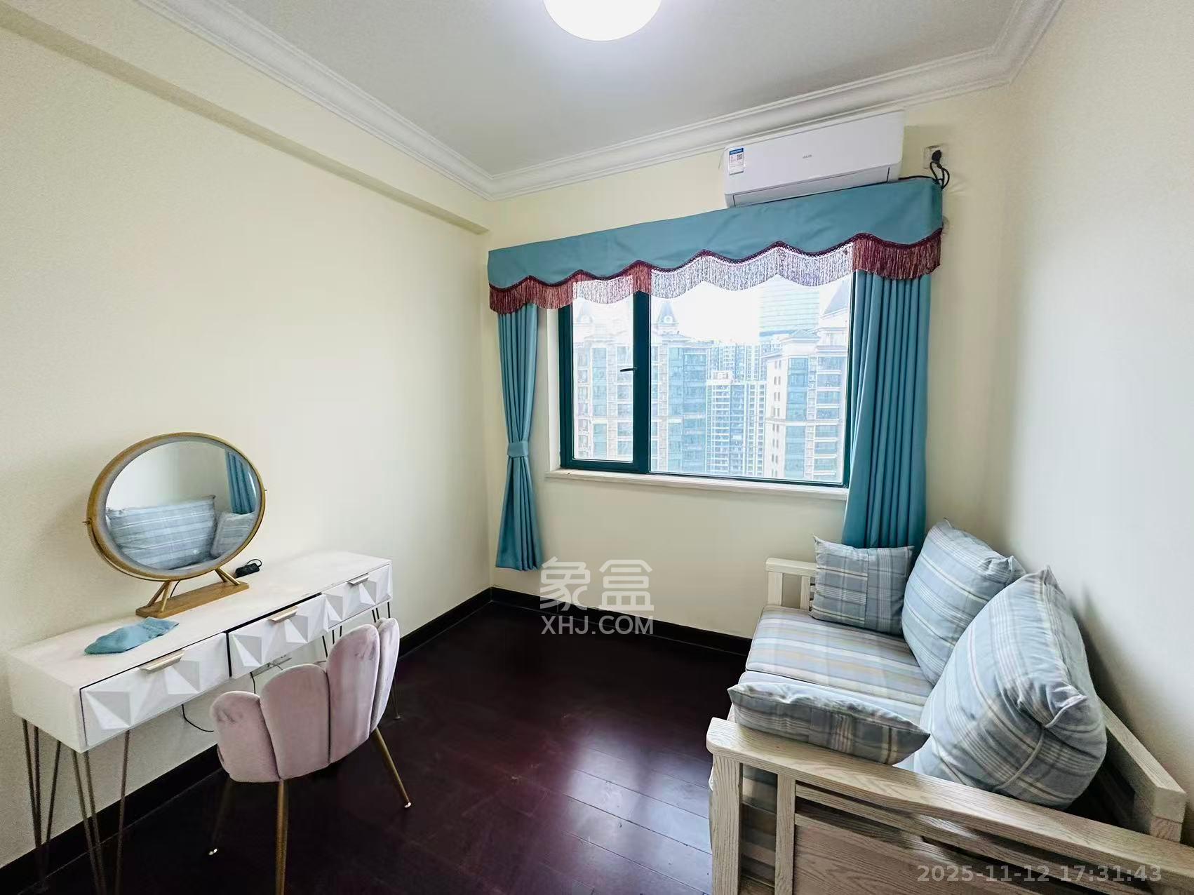 恒大御景湾 3室2厅22卫 3200.0元/月 恒大御景湾 3室2厅22卫 3200.0元/月室内图