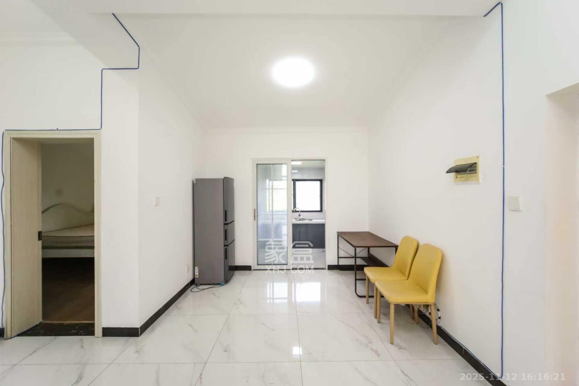 西街花园 2室1厅1卫 2500.0元/月 西街花园 2室1厅1卫 2500.0元/月室内图