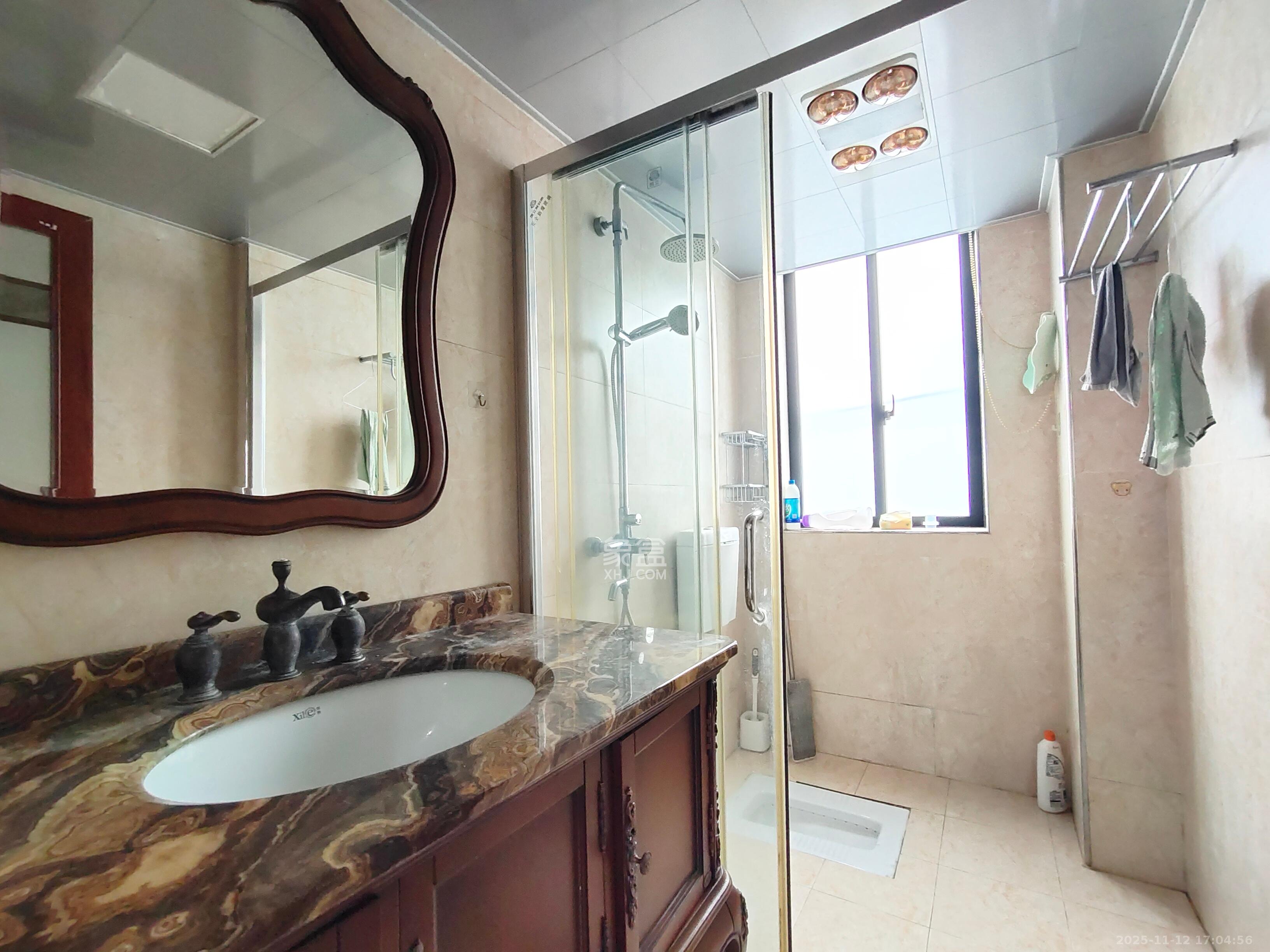 融科东南海  4室2厅2卫    4000.0元/月室内图