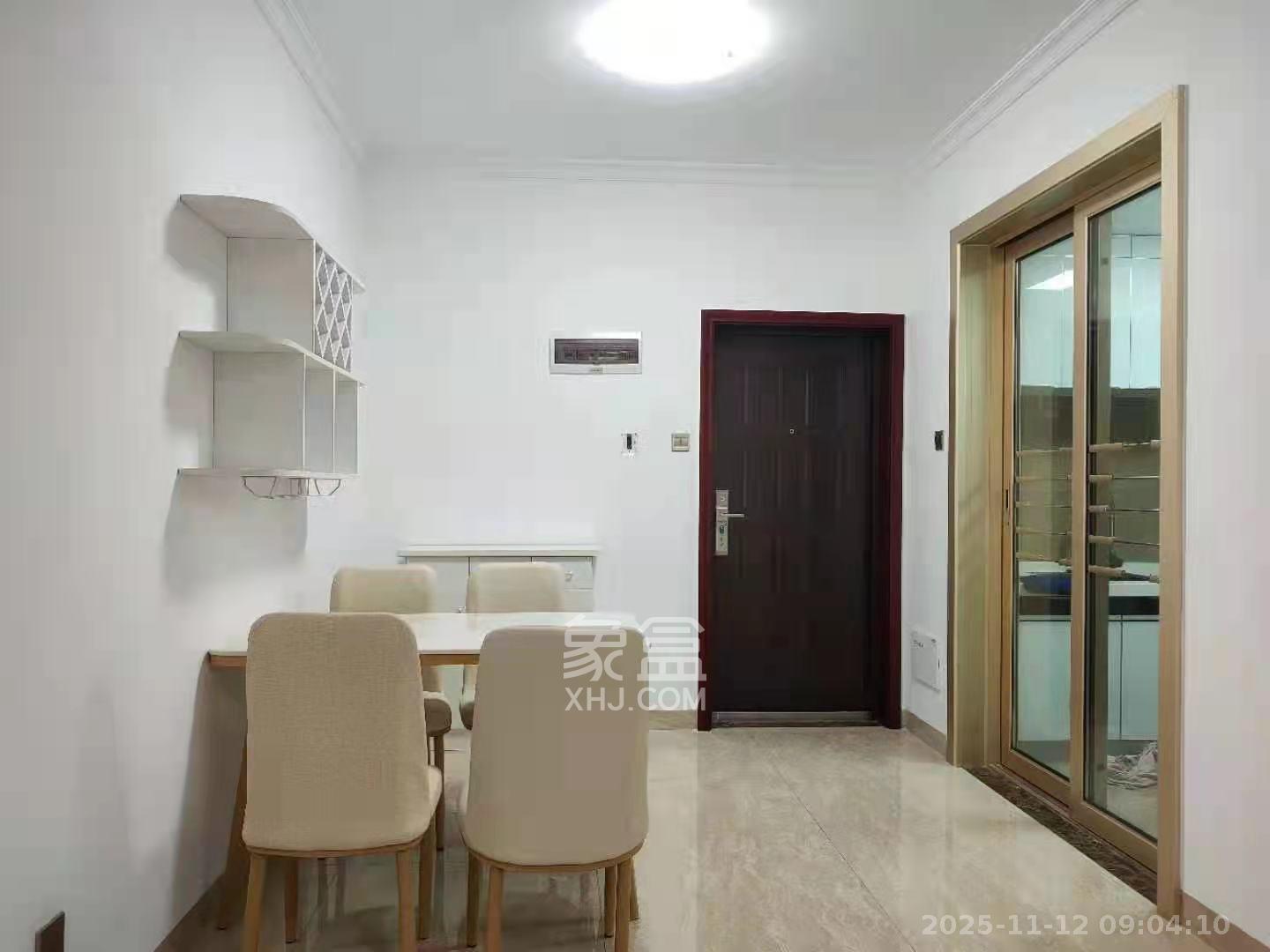 绿地新都会 3室2厅1卫 2100.0元/月 绿地新都会 3室2厅1卫 2100.0元/月室内图