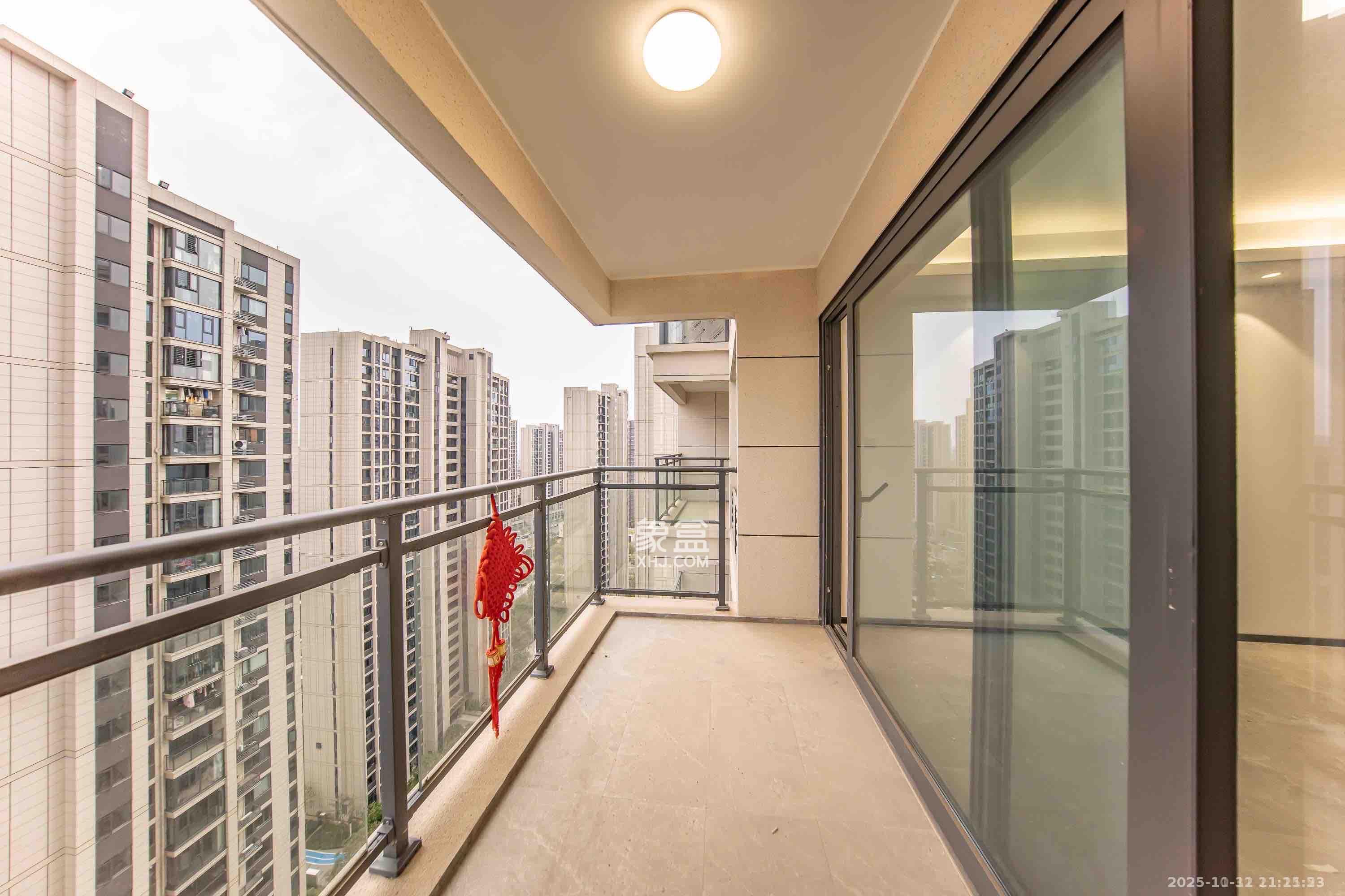 保利天汇 3室2厅2卫 3000.0元/月 保利天汇 3室2厅2卫 3000.0元/月室内图