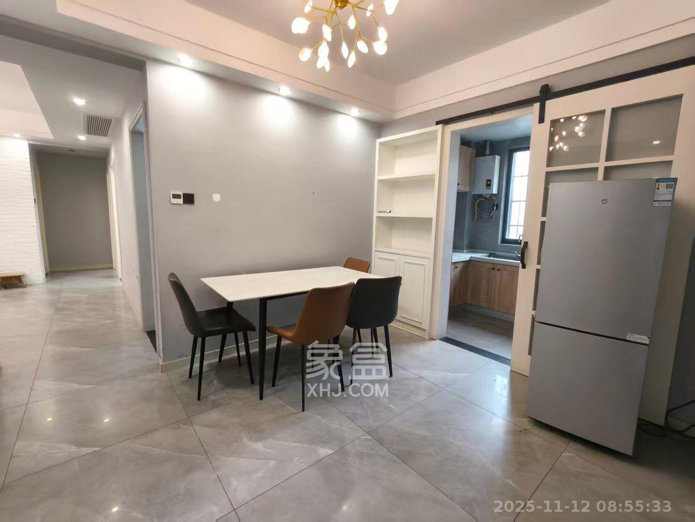 康桥长郡  4室2厅2卫    2500.0元/月