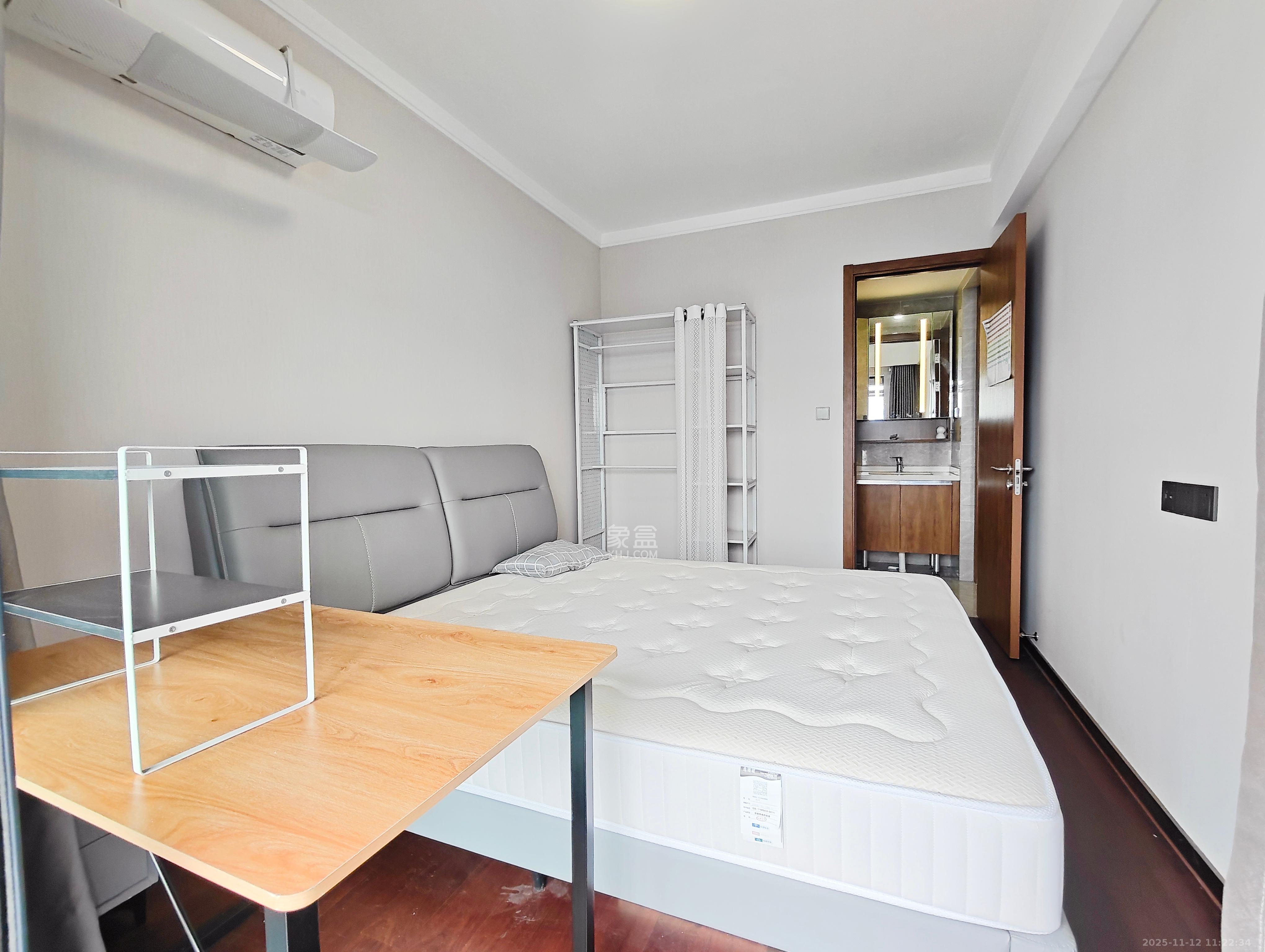 梅溪悦章  3室2厅2卫    3200.0元/月室内图