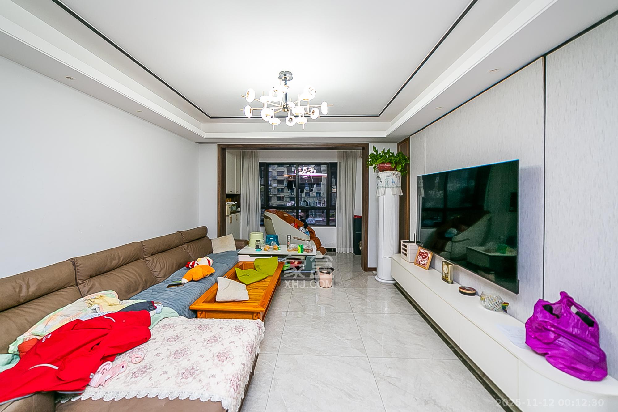 中国铁建金色蓝庭  3室2厅2卫    148.0万