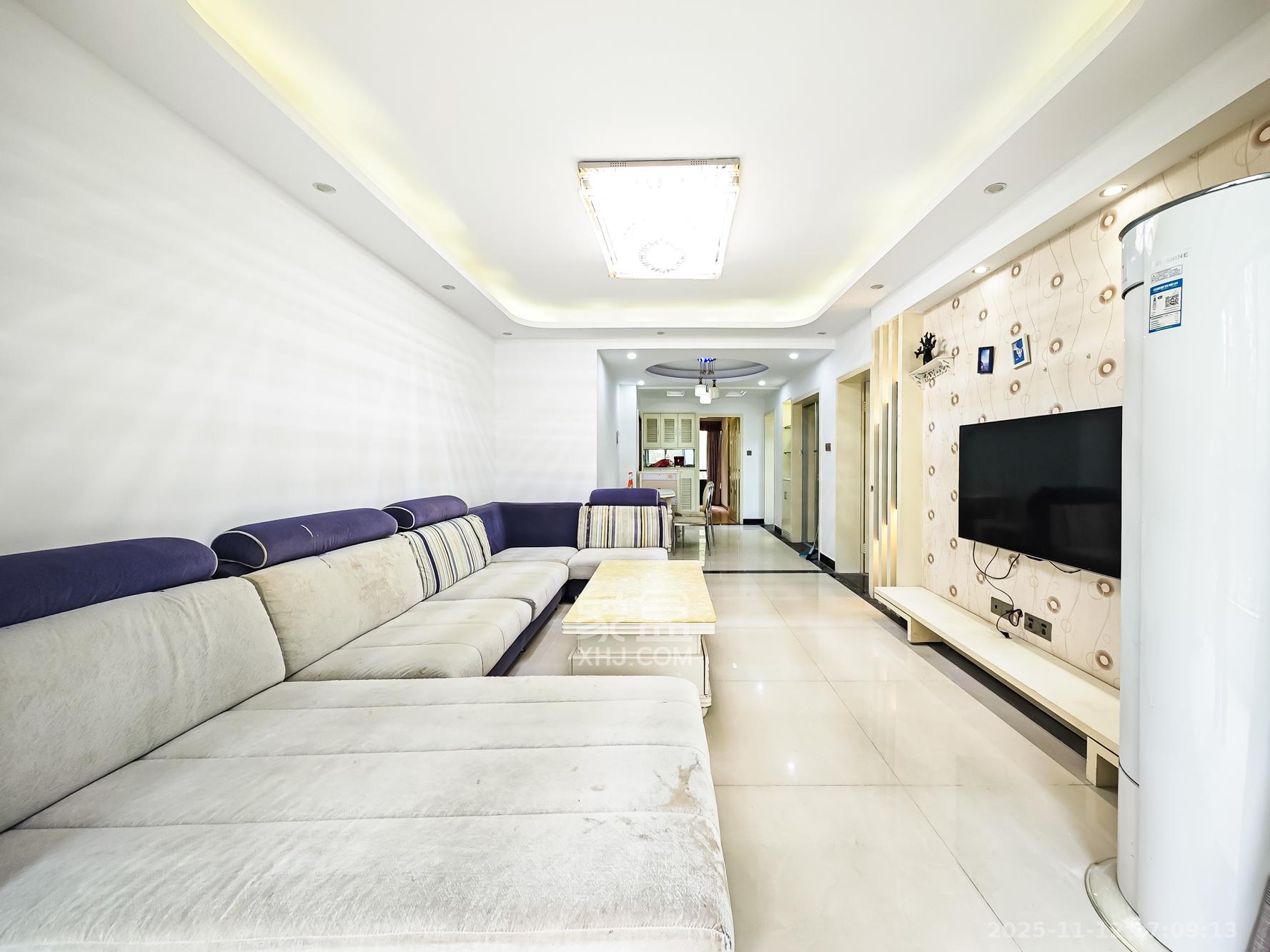 山语城二期  2室1厅1卫    58.0万客厅