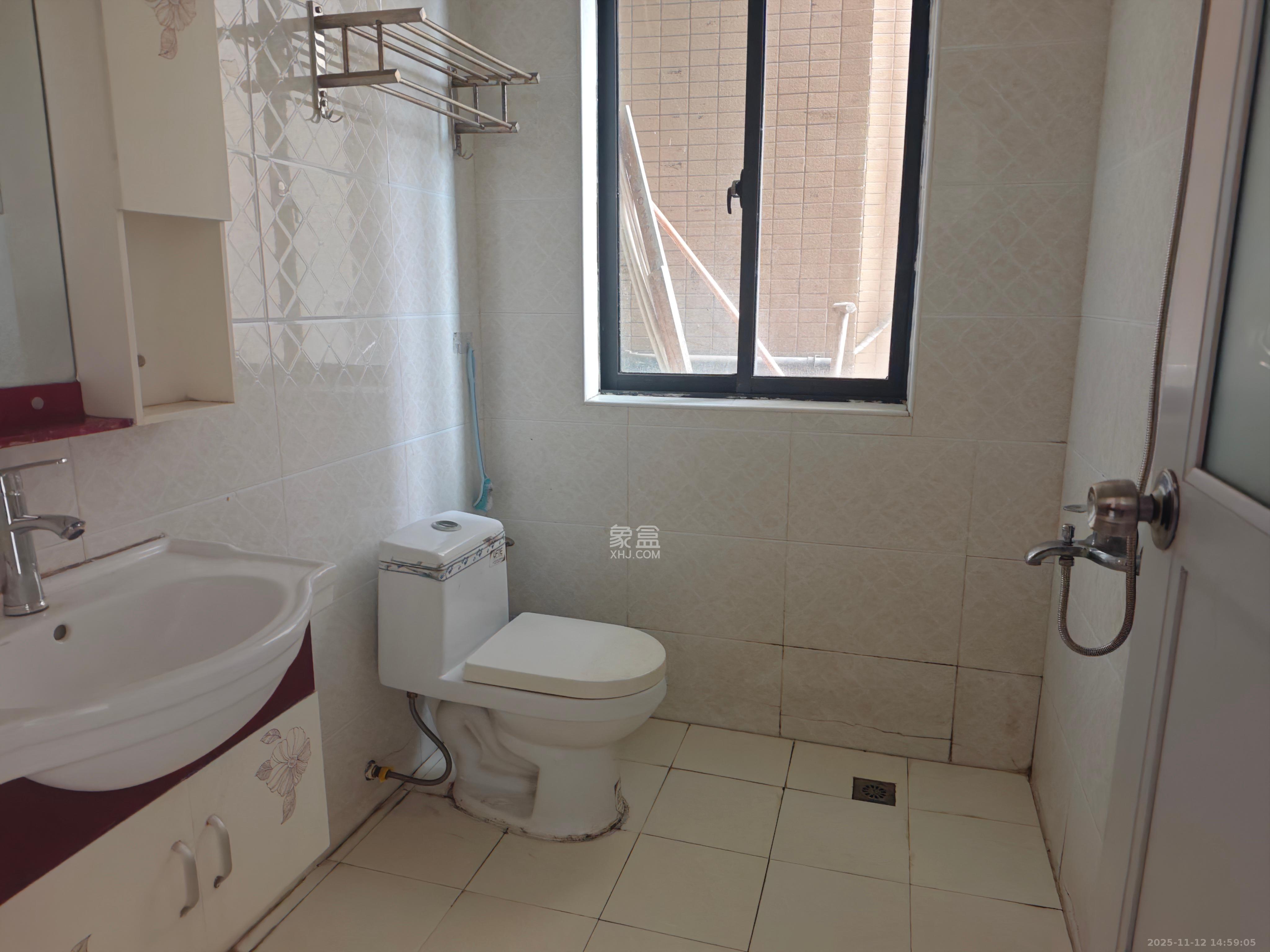 优山美地  2室2厅1卫    2600.0元/月室内图