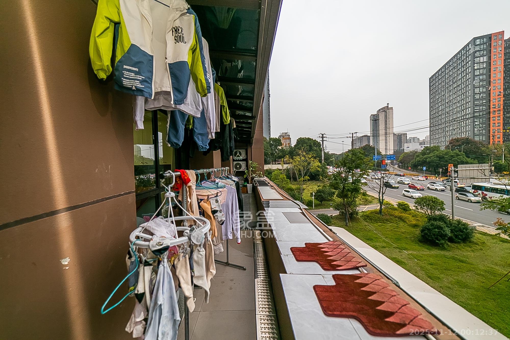 中国铁建金色蓝庭 3室2厅2卫 148.0万 中国铁建金色蓝庭 3室2厅2卫 148.0万其他