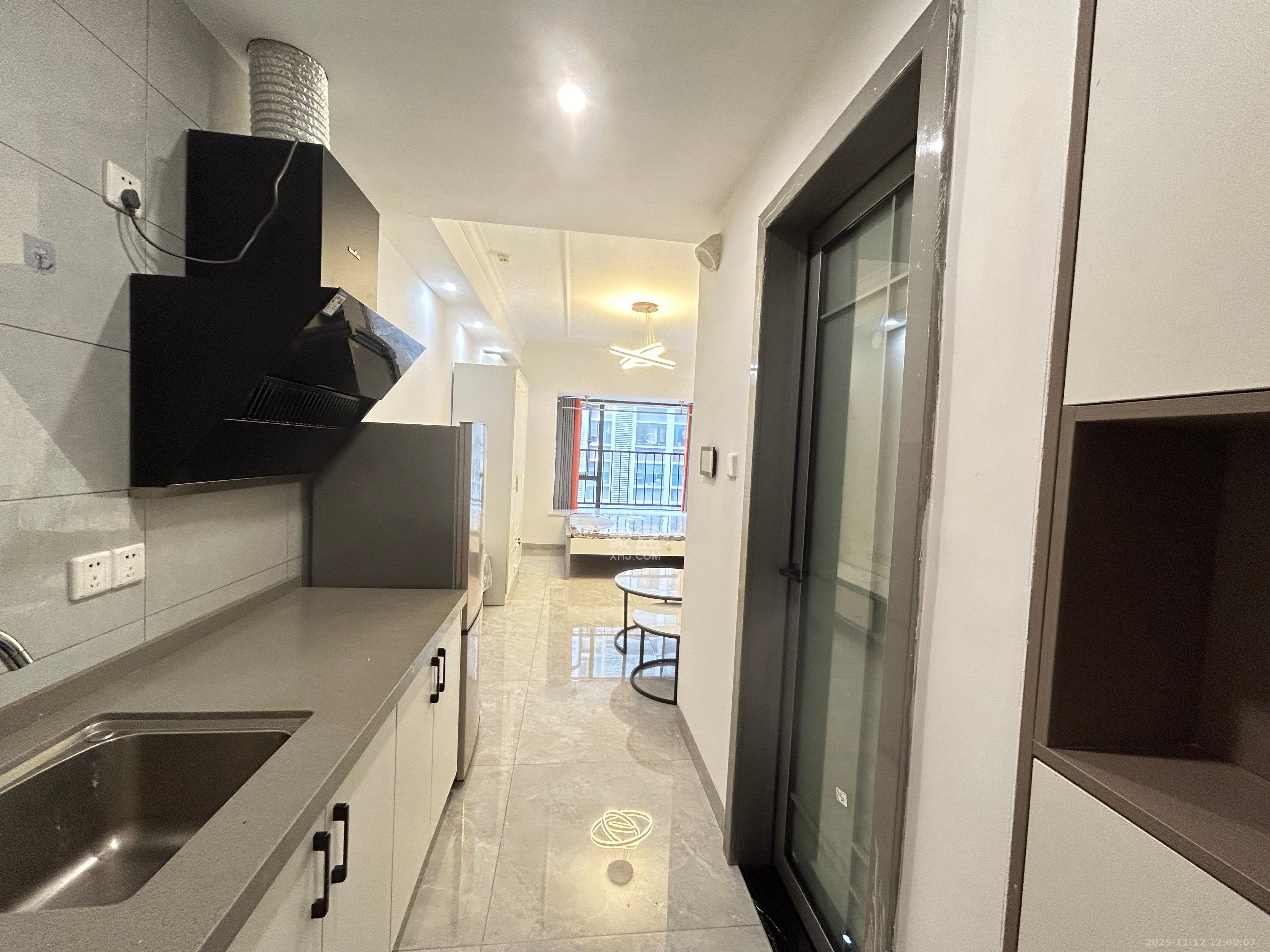 奥园城市天骄一期  1室1厅1卫    1500.0元/月室内图