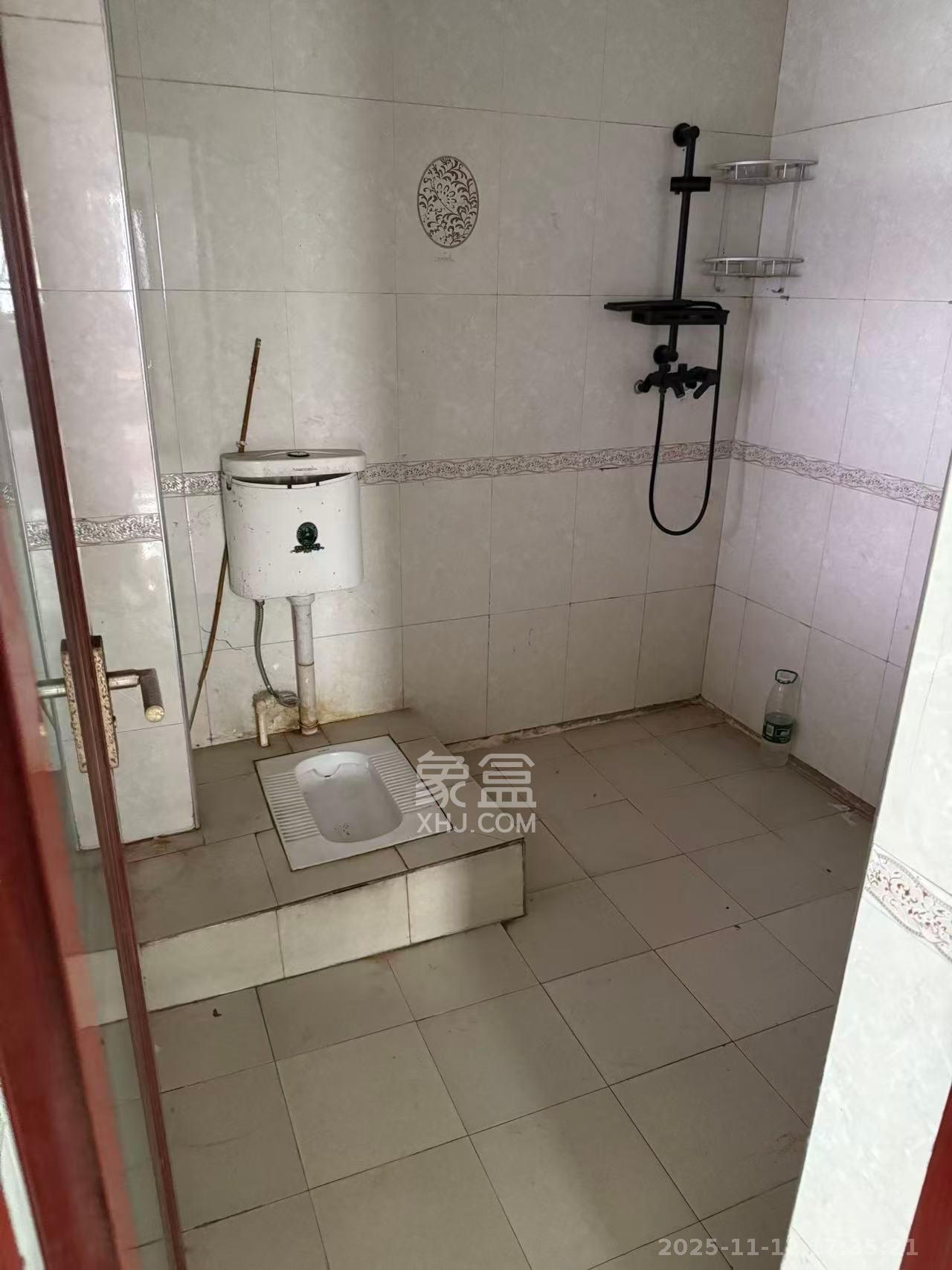 湘江世纪城咏江苑 2室1厅2卫 1800.0元/月 湘江世纪城咏江苑 2室1厅2卫 1800.0元/月室内图