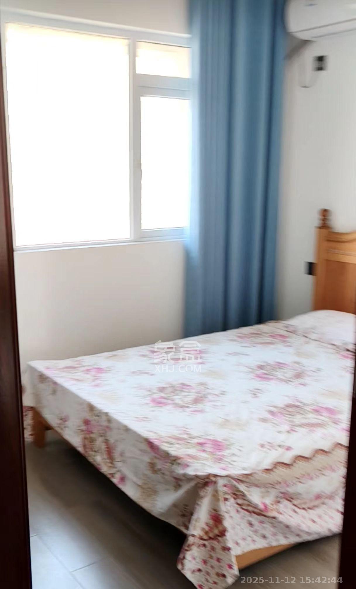 莲香园  3室2厅2卫    2000.0元/月室内图