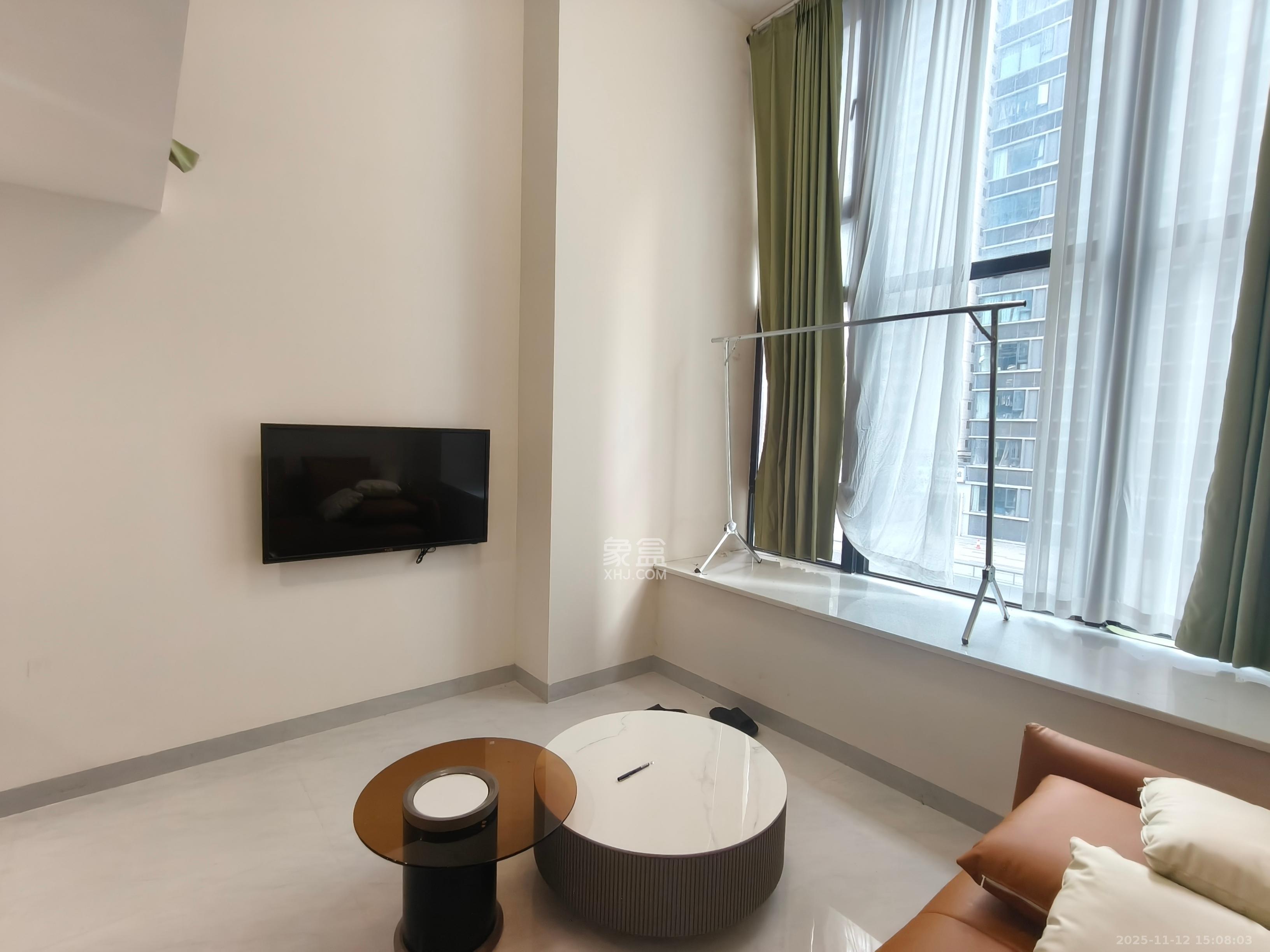 龙湖铂金岛 1室1厅1卫 1800.0元/月 龙湖铂金岛 1室1厅1卫 1800.0元/月室内图