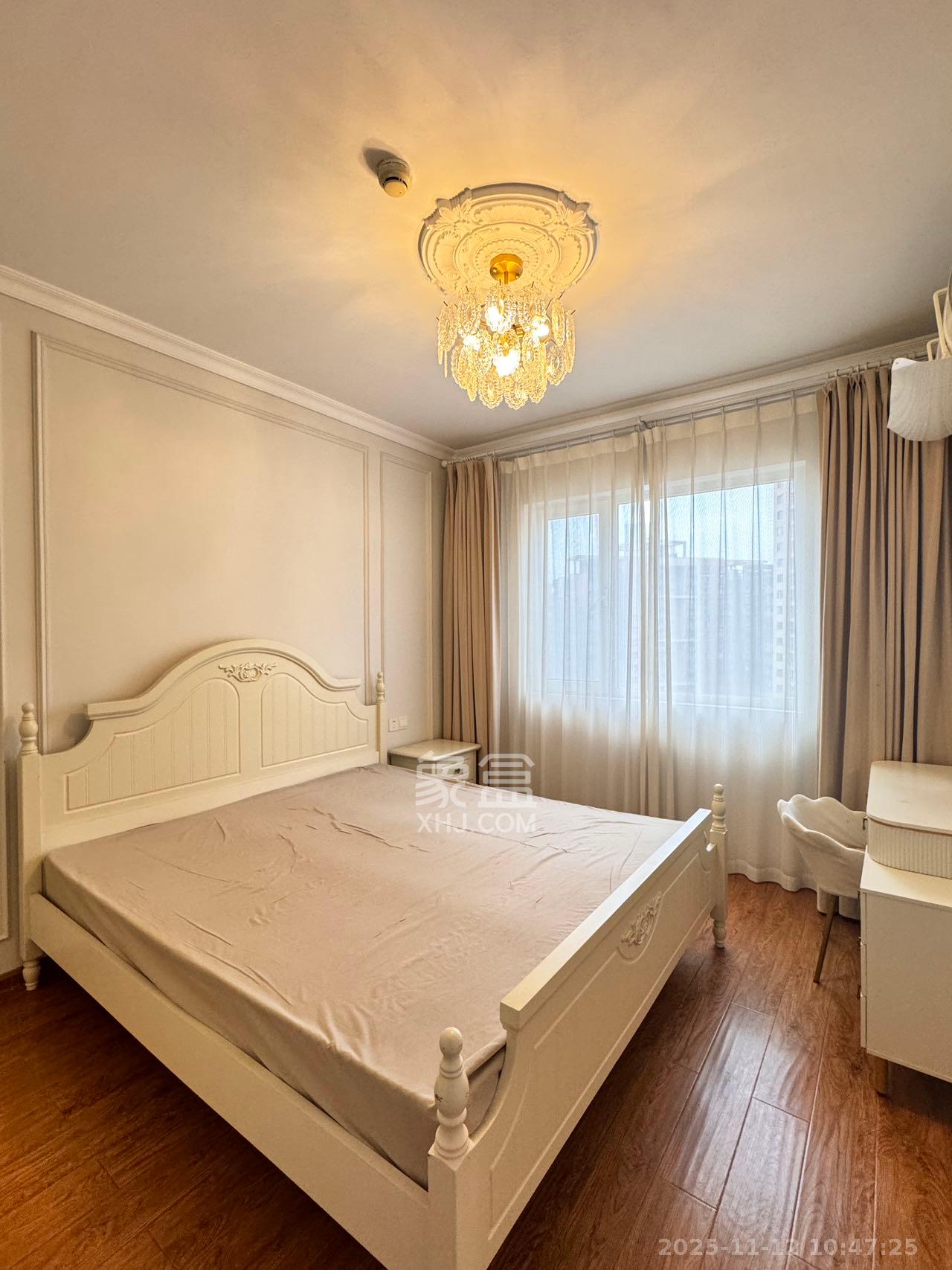 北辰三角洲E4区  3室2厅1卫    3800.0元/月室内图