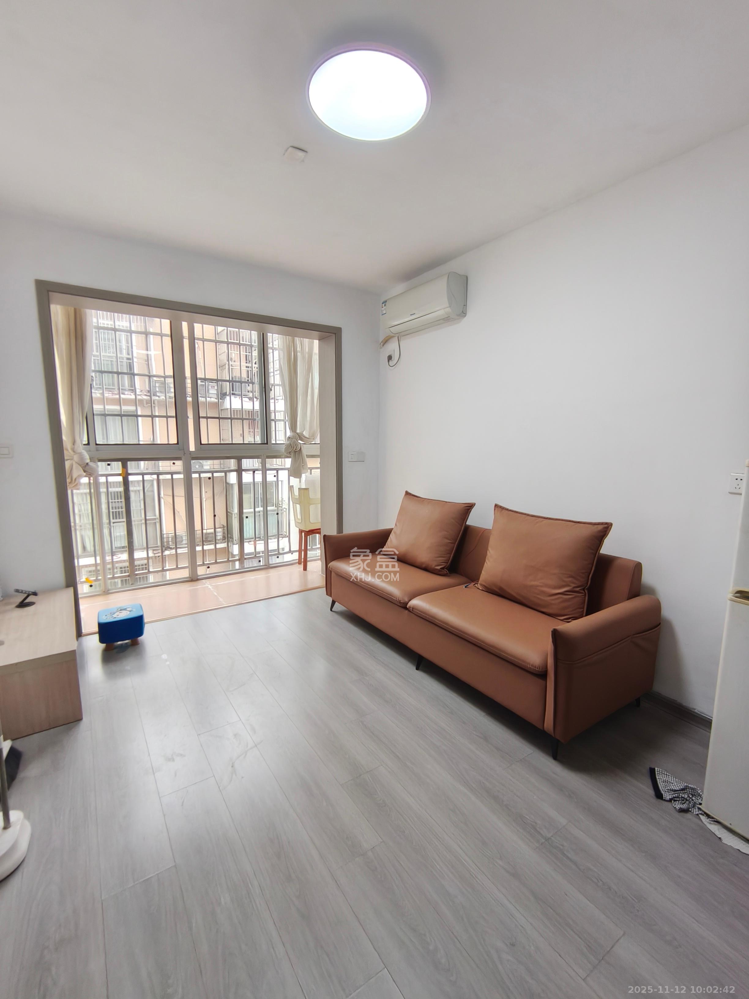 凯通国际城（凯通朝庭）  1室1厅1卫    1800.0元/月