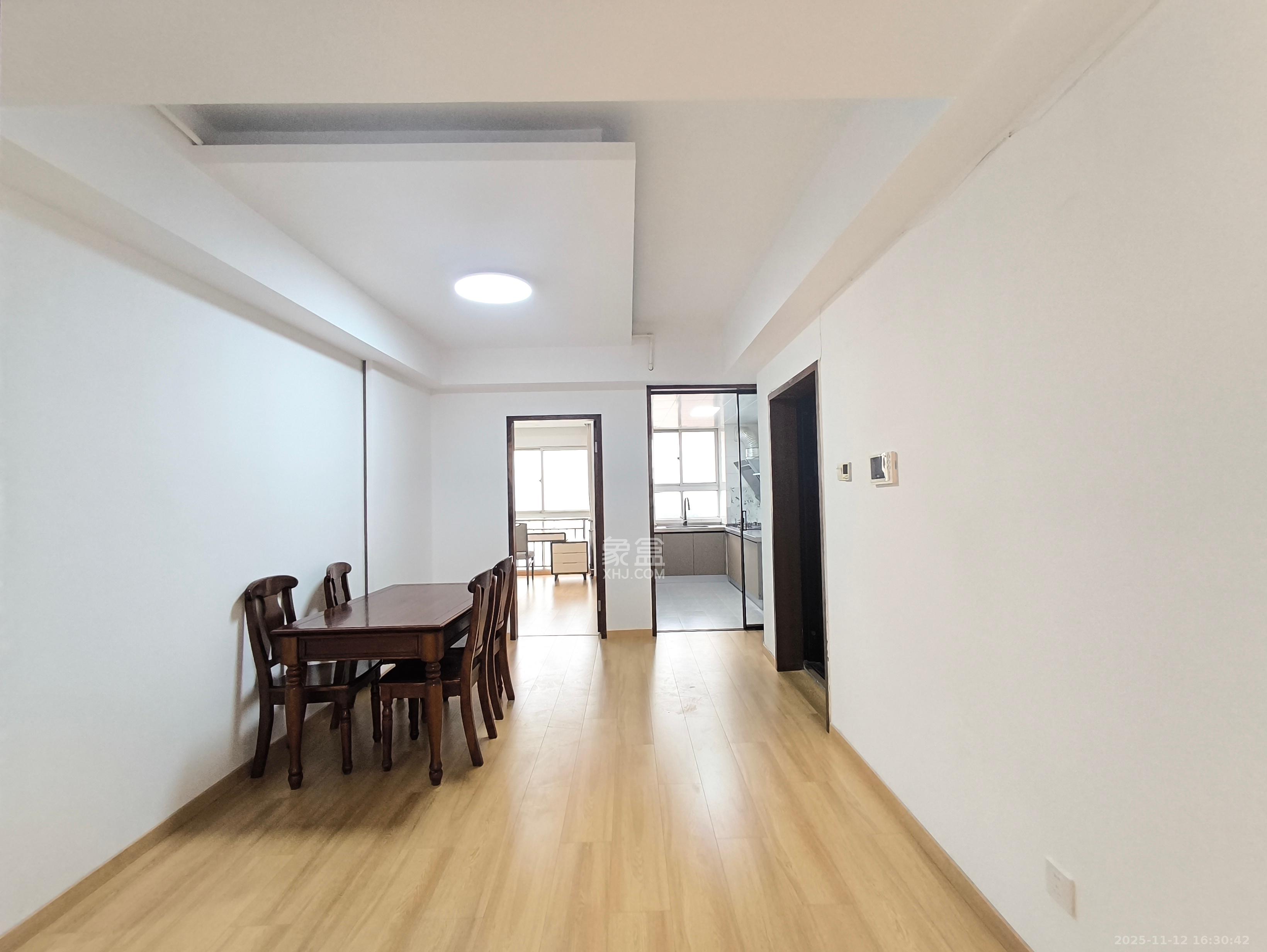 湖南省体育局单位宿舍（省体总会宿舍）  3室2厅2卫    4100.0元/月室内图