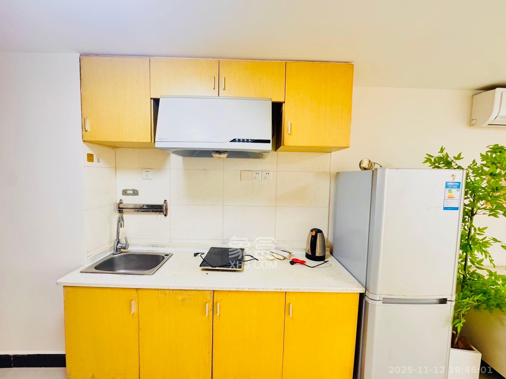 融圣国际  2室1厅1卫    2100.0元/月室内图