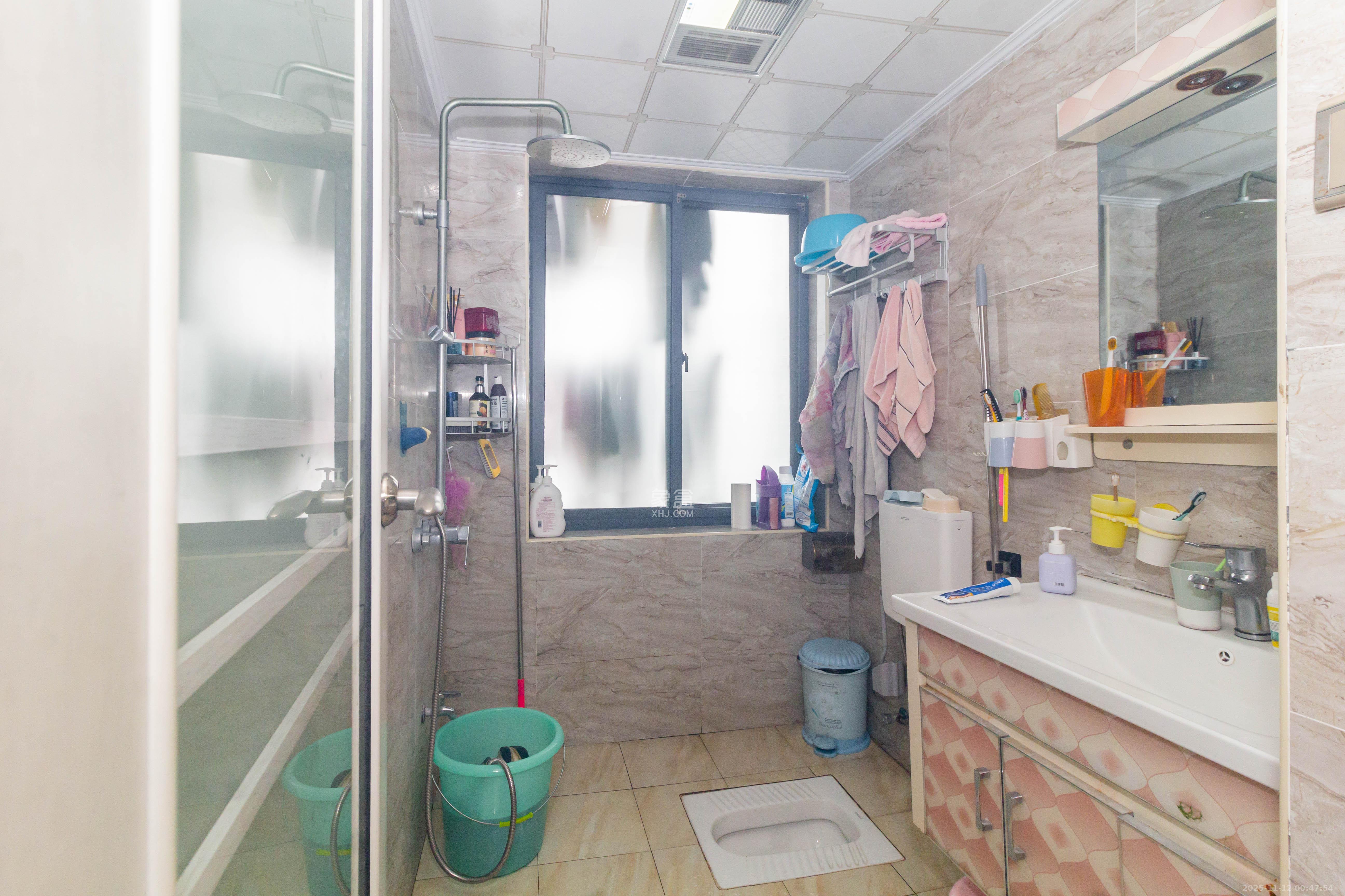 海德公园 3室2厅1卫 55.8万 海德公园 3室2厅1卫 55.8万卫生间