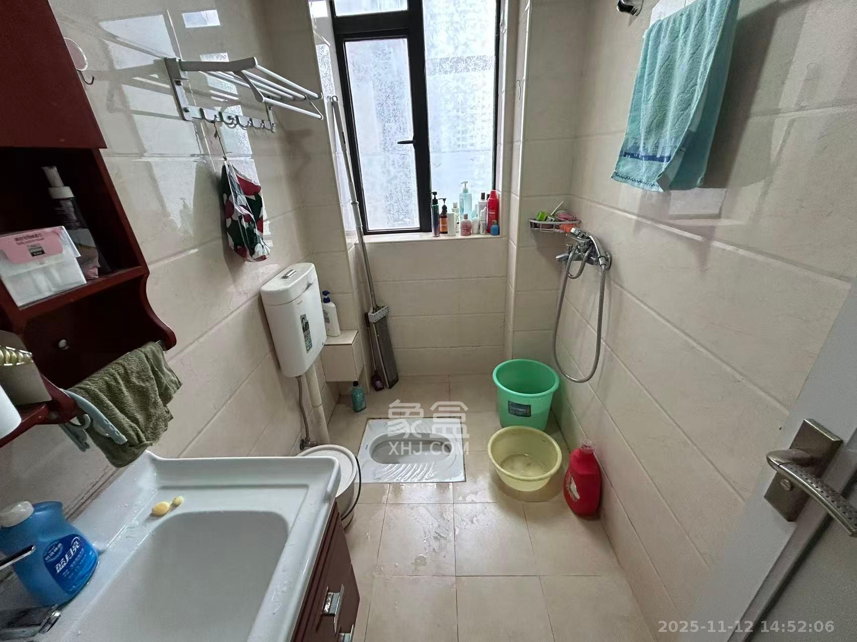 香江锦城 2室2厅1卫 2800.0元/月 香江锦城 2室2厅1卫 2800.0元/月室内图