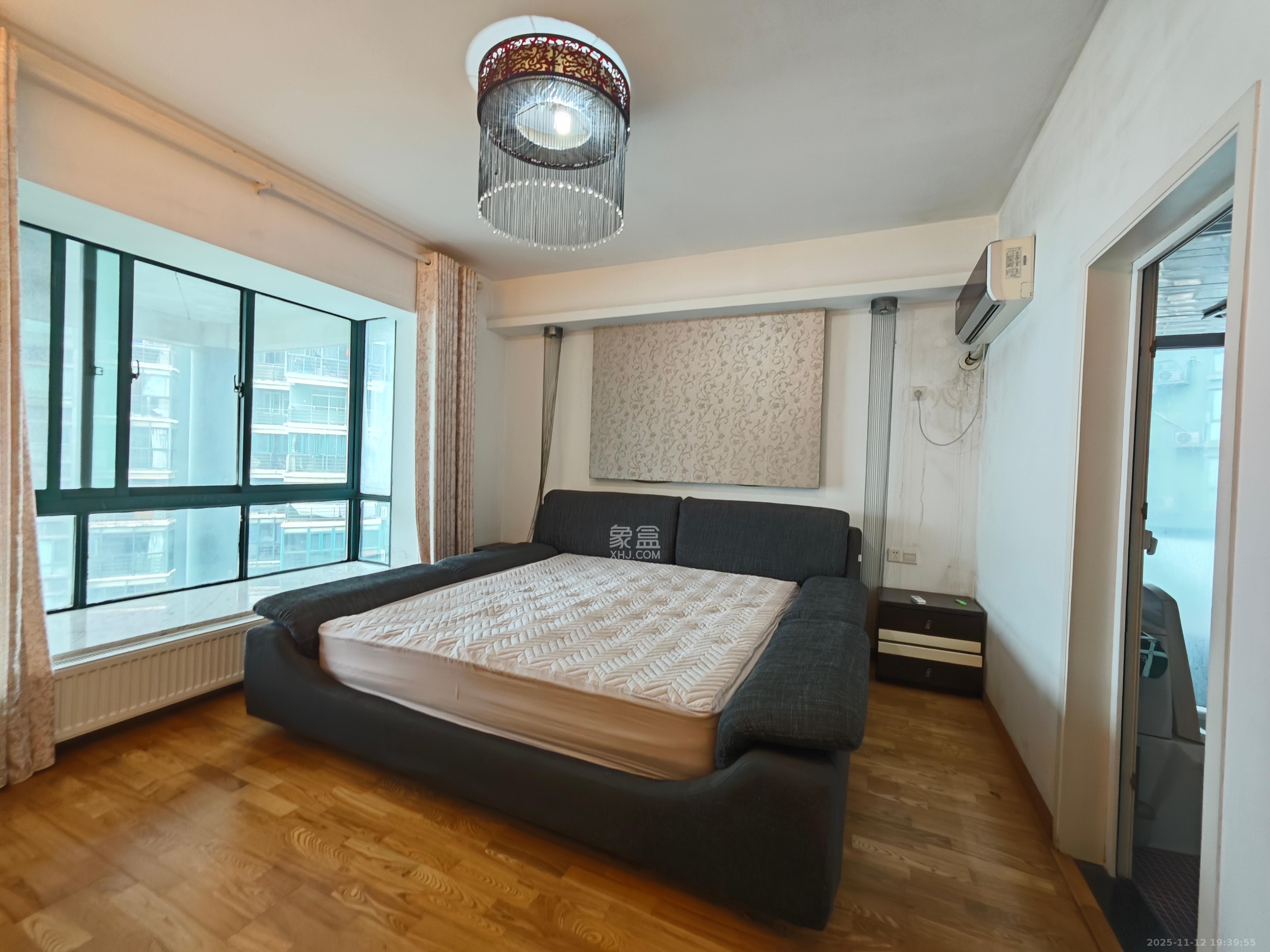 华盛新外滩  4室2厅2卫    4800.0元/月室内图