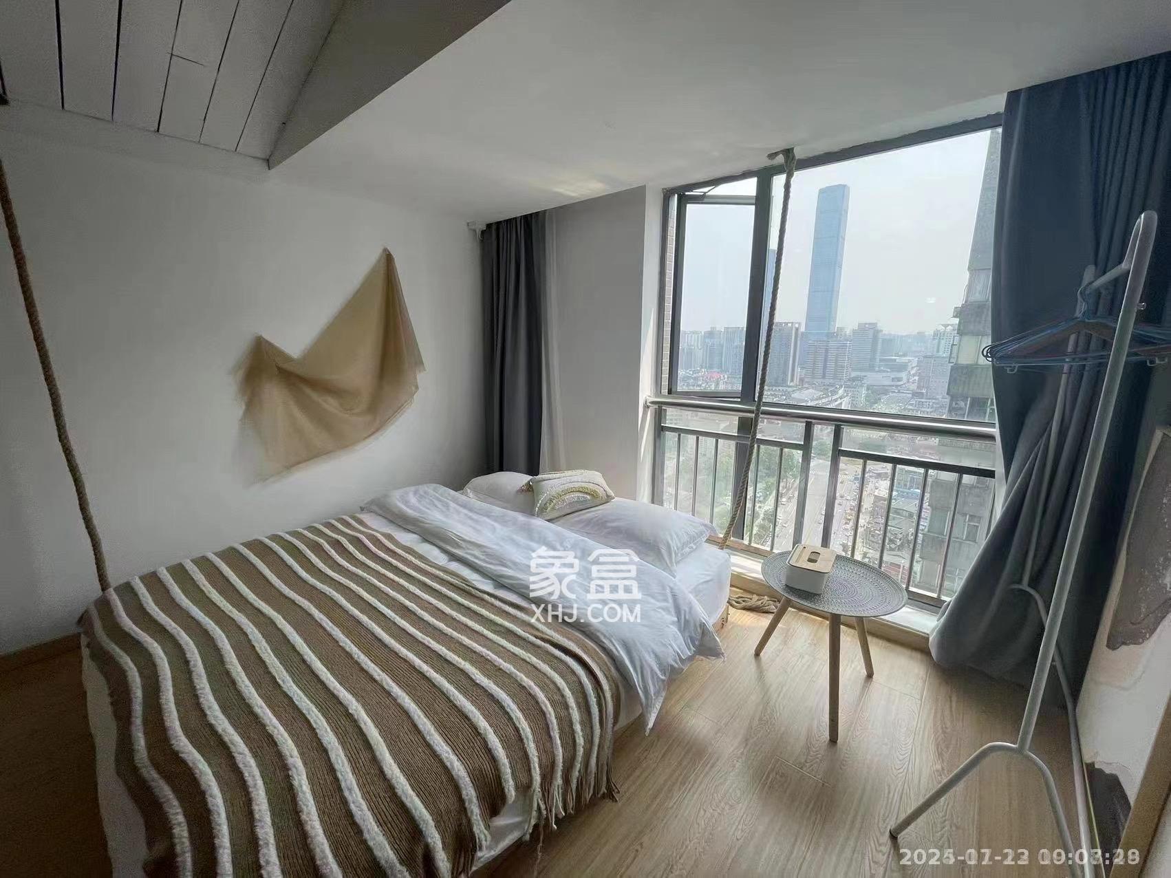 上城金都  1室1厅1卫    2000.0元/月室内图